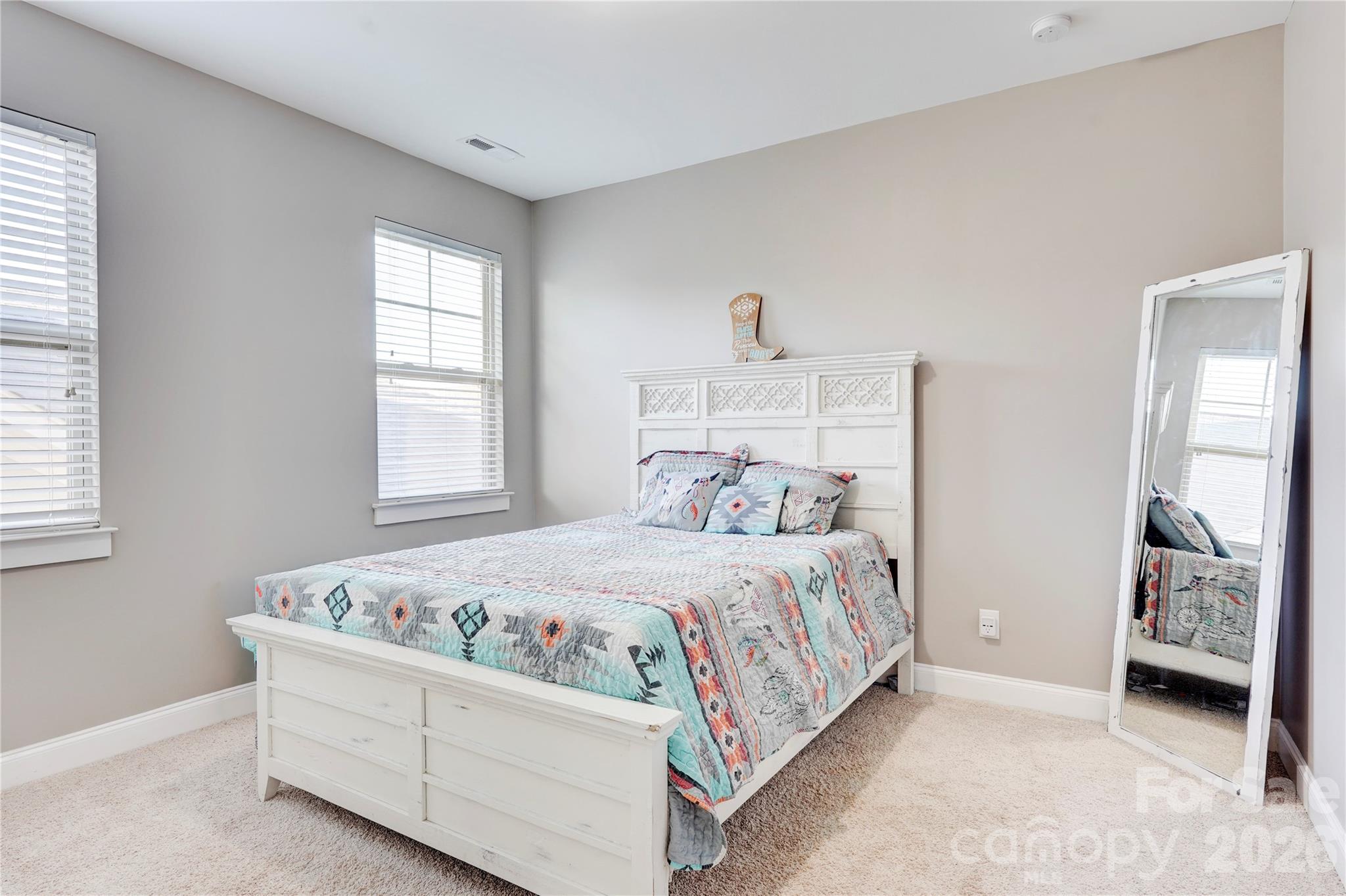 3246 Kelsey Plaza Property Photo 28