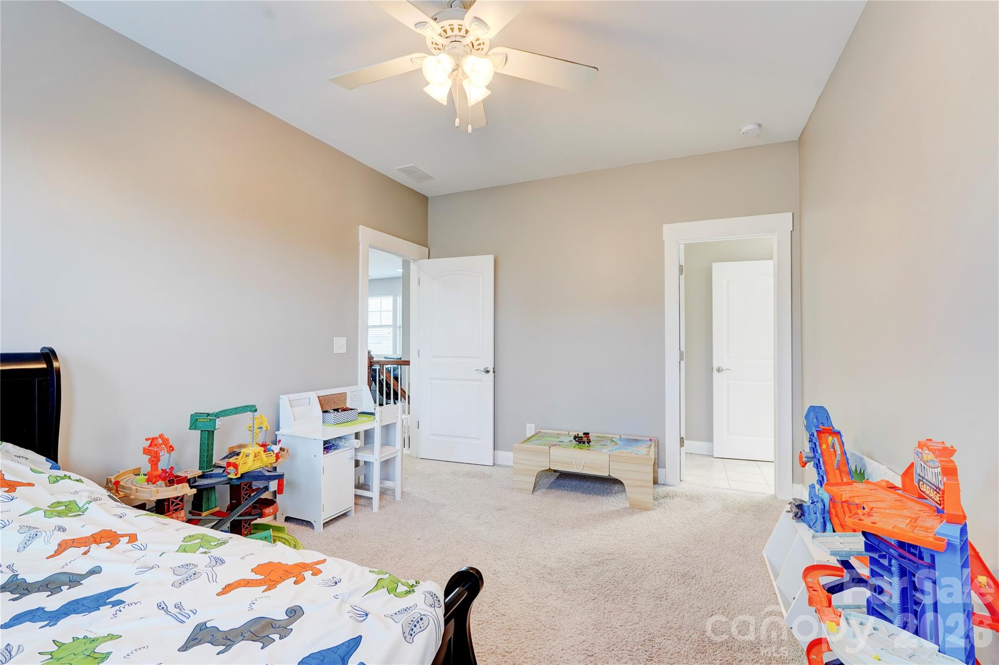 3246 Kelsey Plaza Property Photo 33