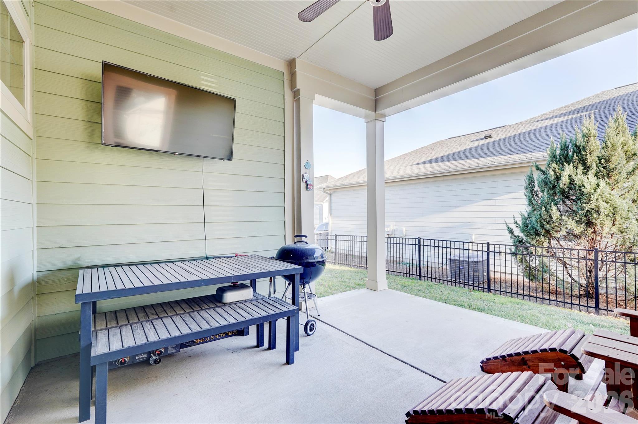 3246 Kelsey Plaza Property Photo 42