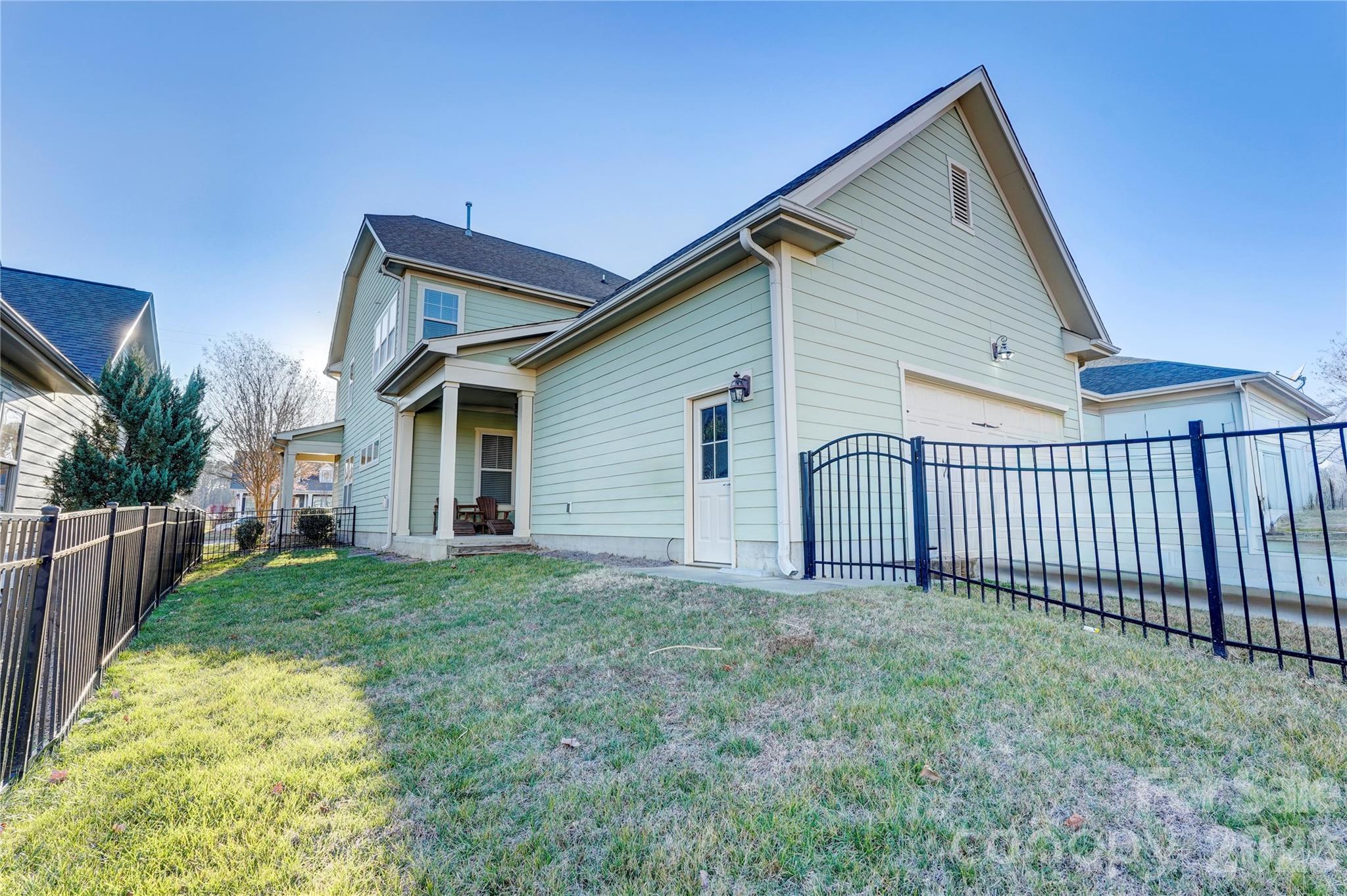 3246 Kelsey Plaza Property Photo 45