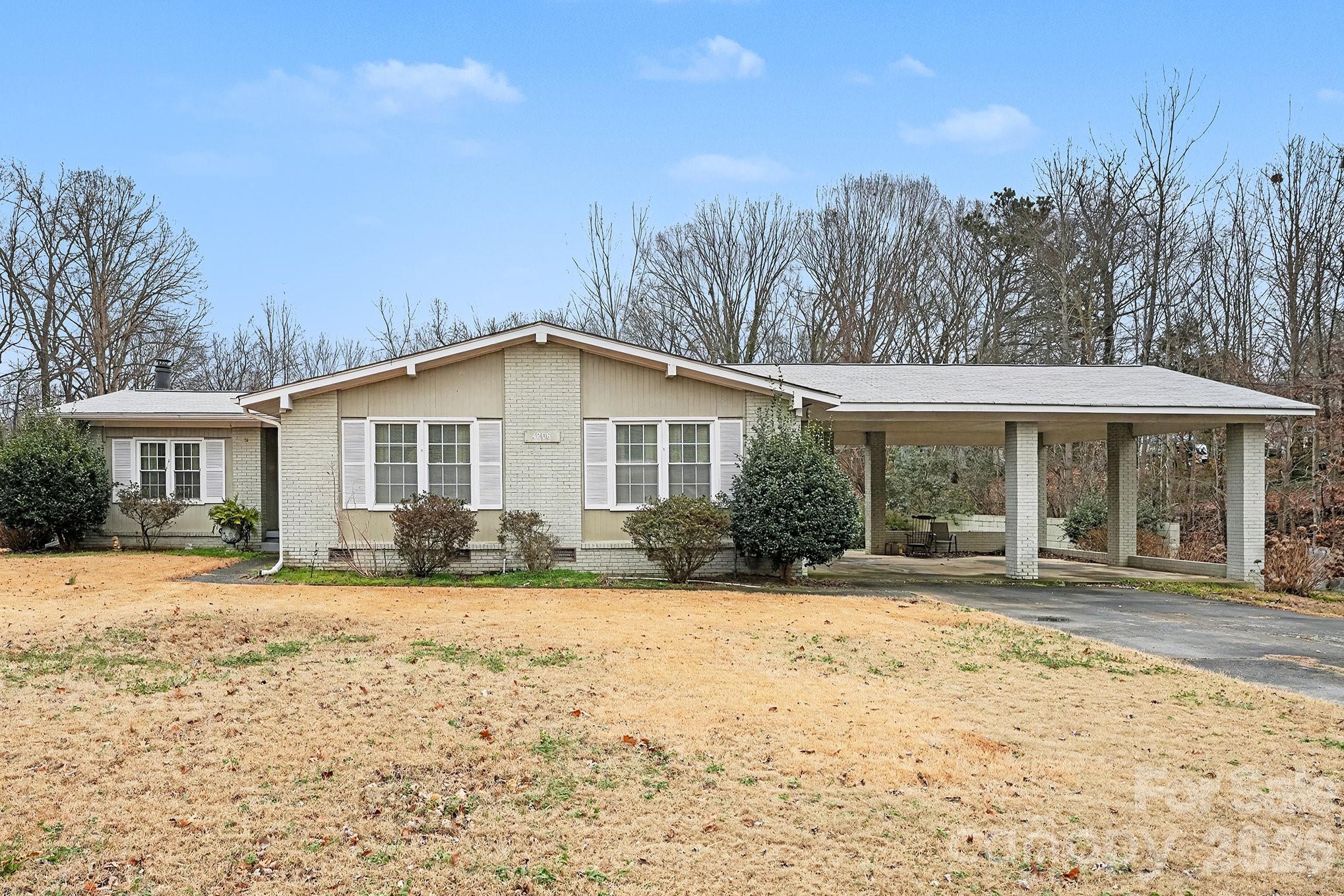 4206 Tipperary Place Property Photo 2