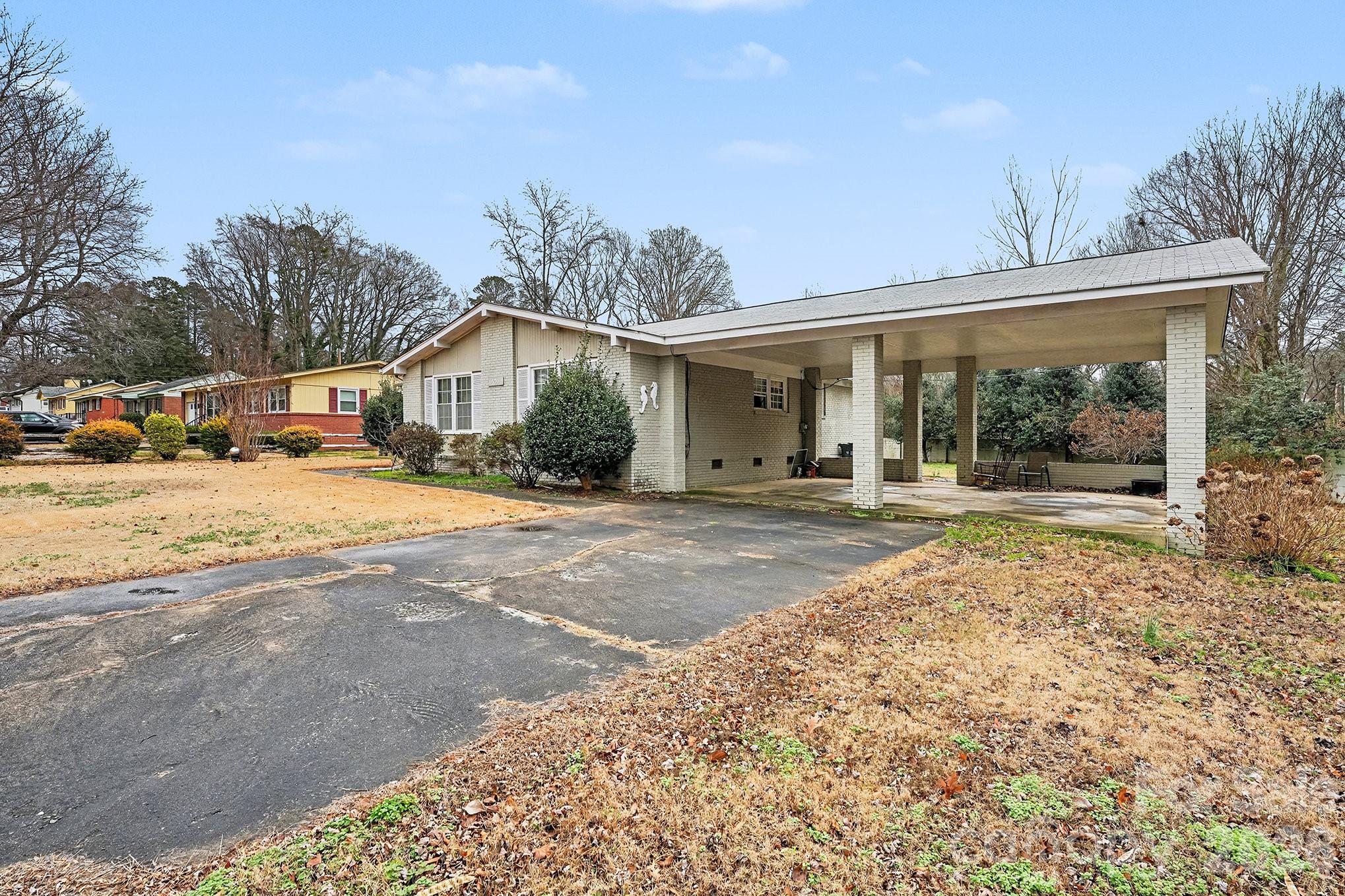 4206 Tipperary Place Property Photo 5