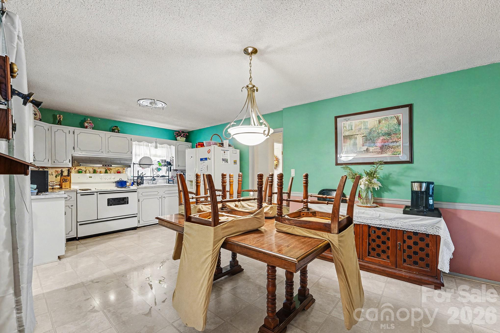 4206 Tipperary Place Property Photo 9