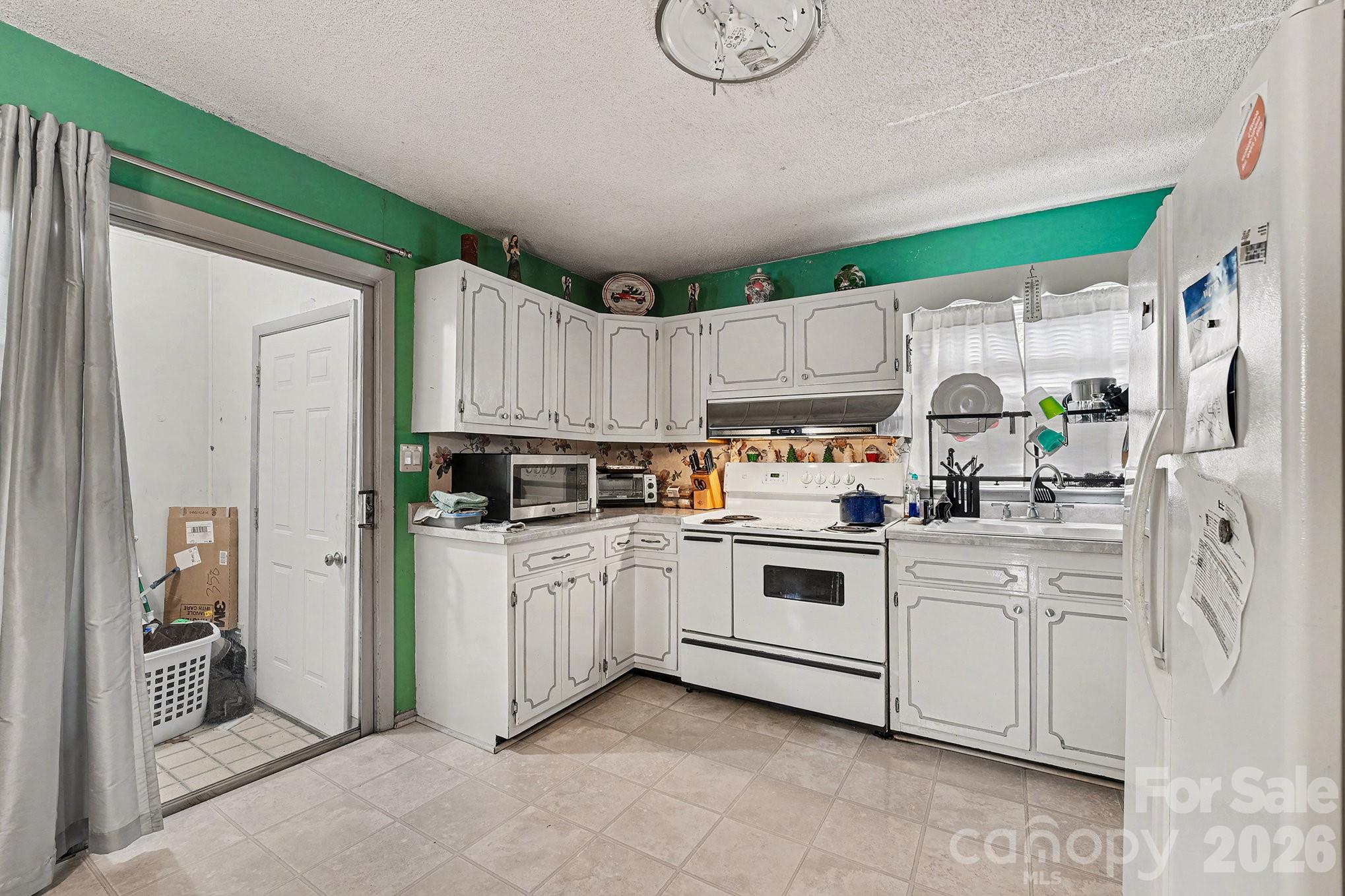 4206 Tipperary Place Property Photo 12