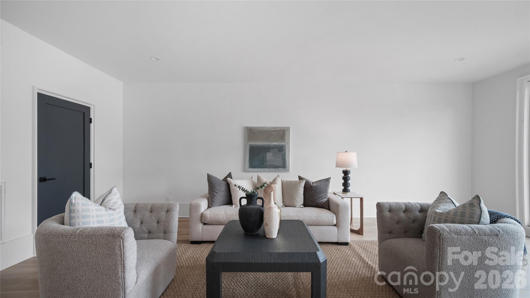 1511 Waverly Avenue Property Photo 8