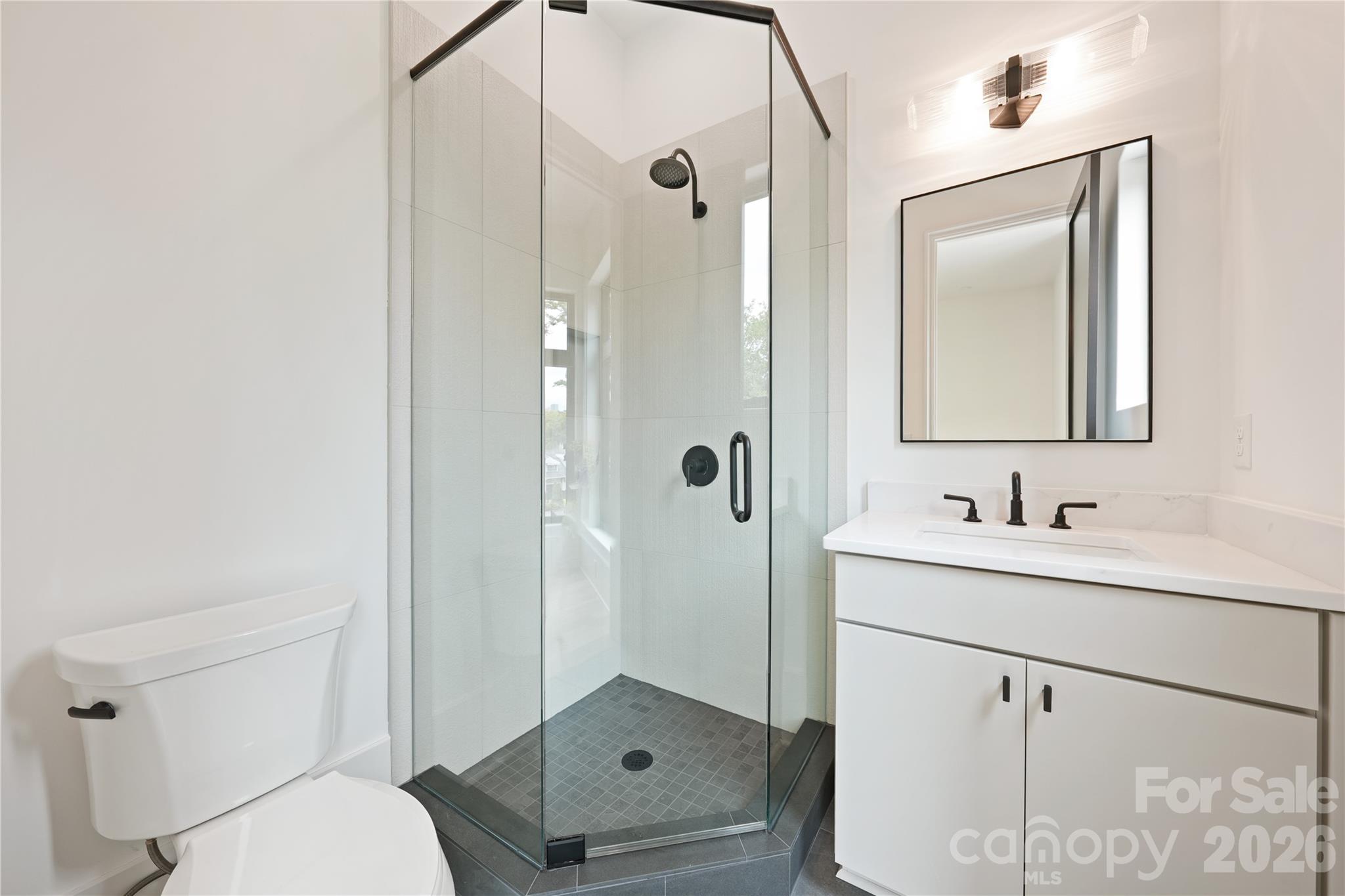 1511 Waverly Avenue Property Photo 26