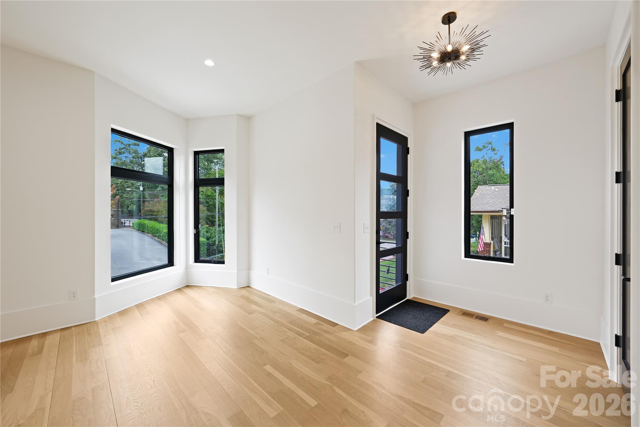 1511 Waverly Avenue Property Photo 38