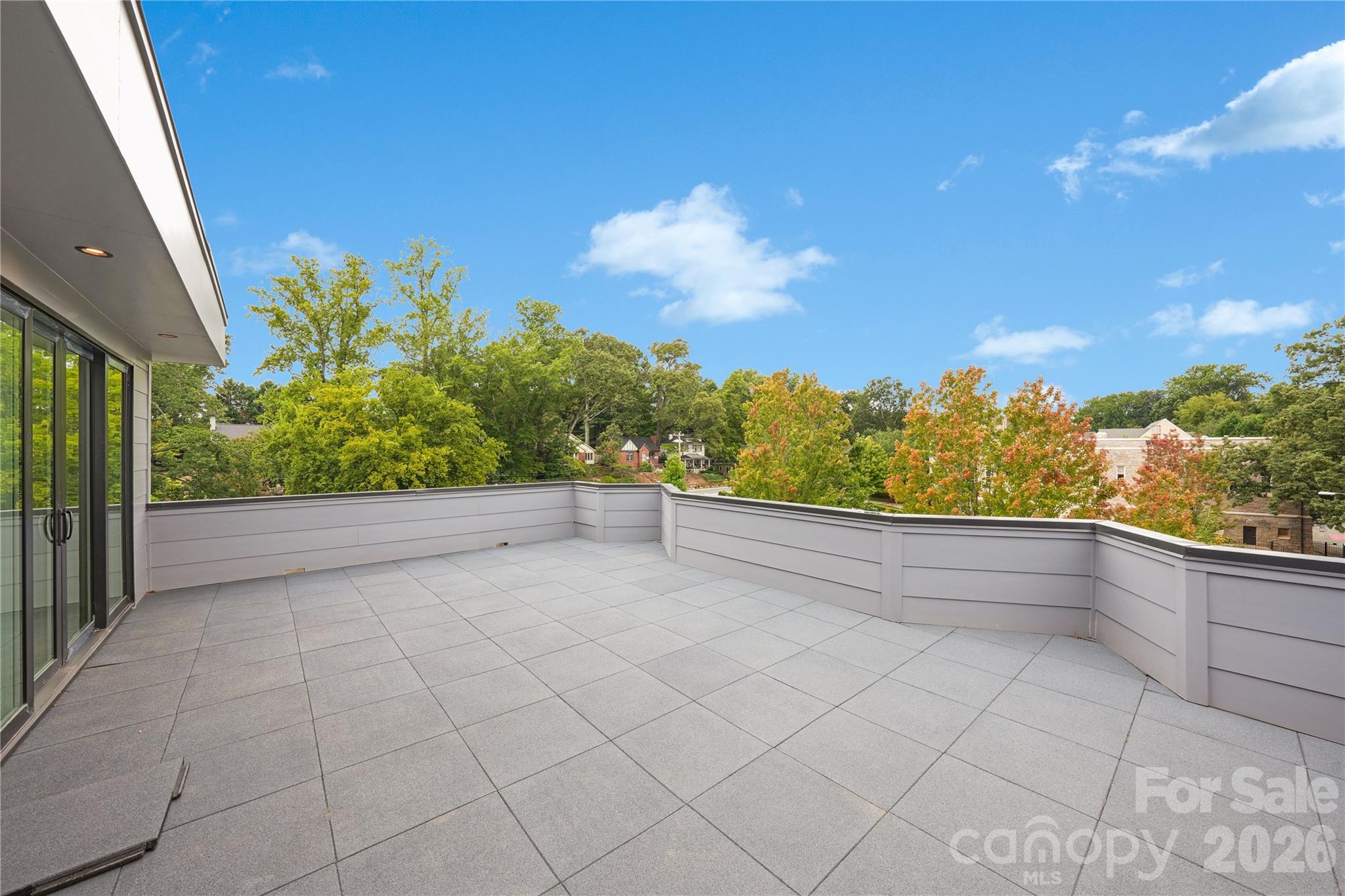 1511 Waverly Avenue Property Photo 41