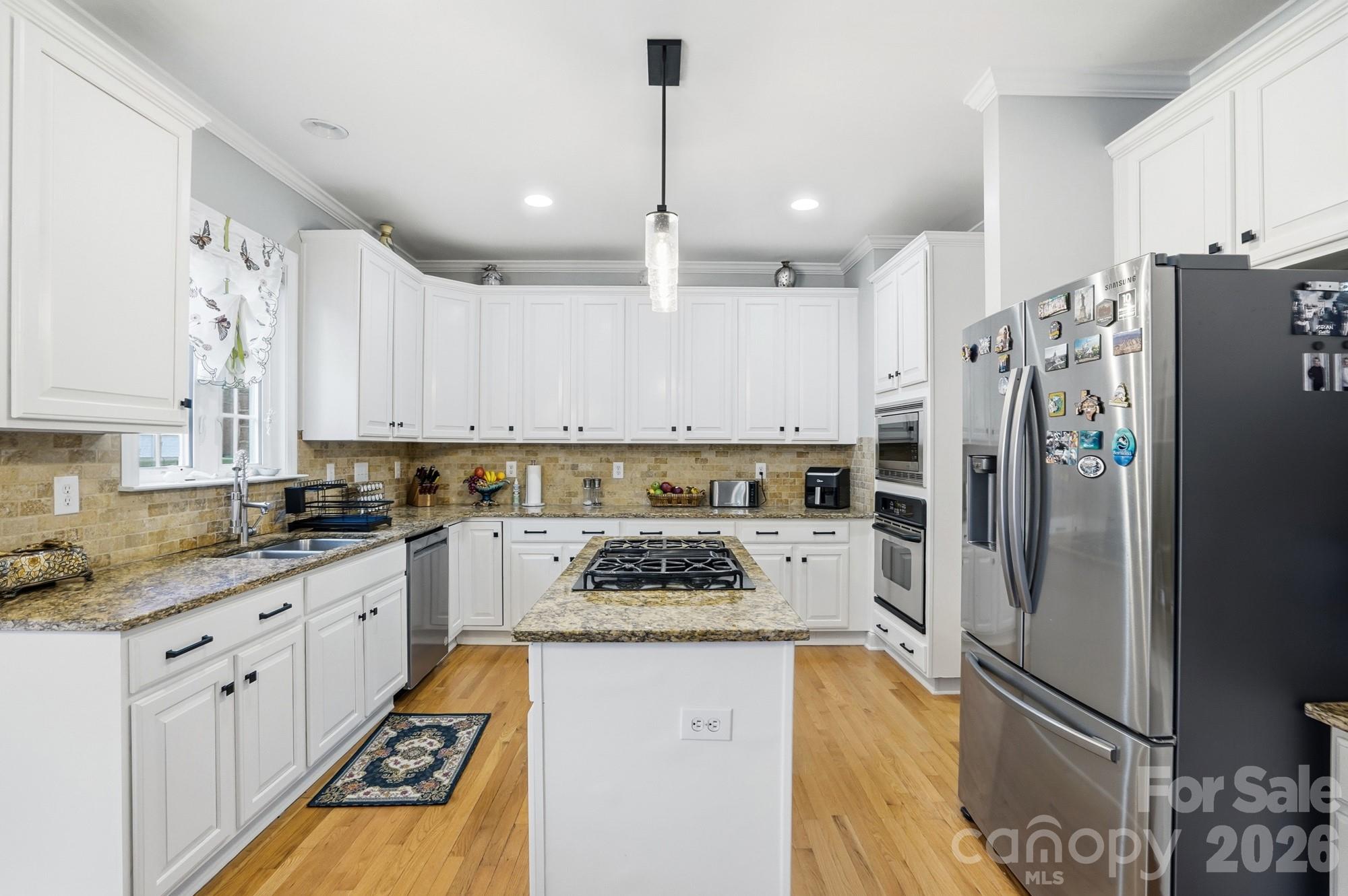 3304 Taviston Drive Property Photo 12
