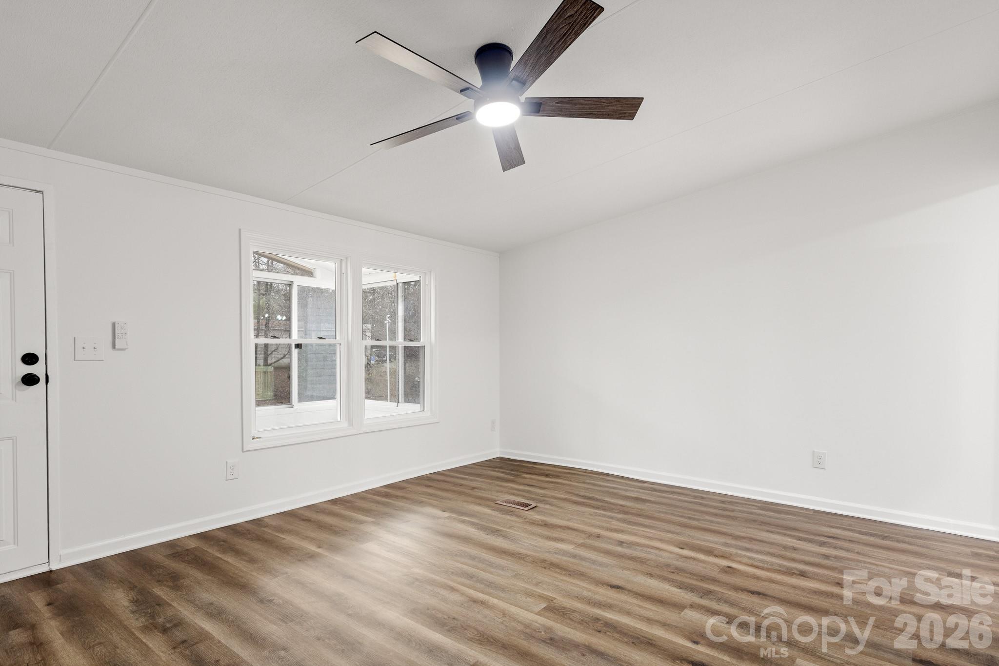 12332 Buxton Drive Property Photo 4