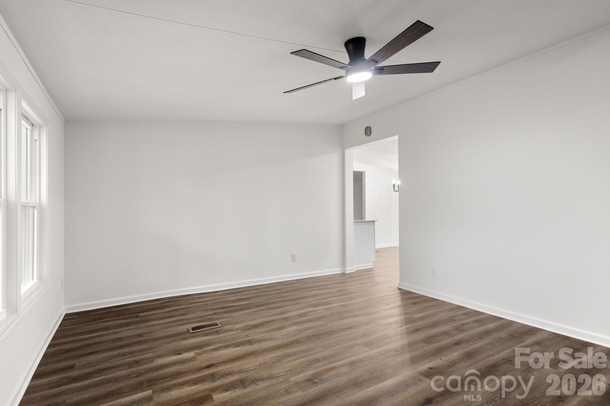 12332 Buxton Drive Property Photo 5