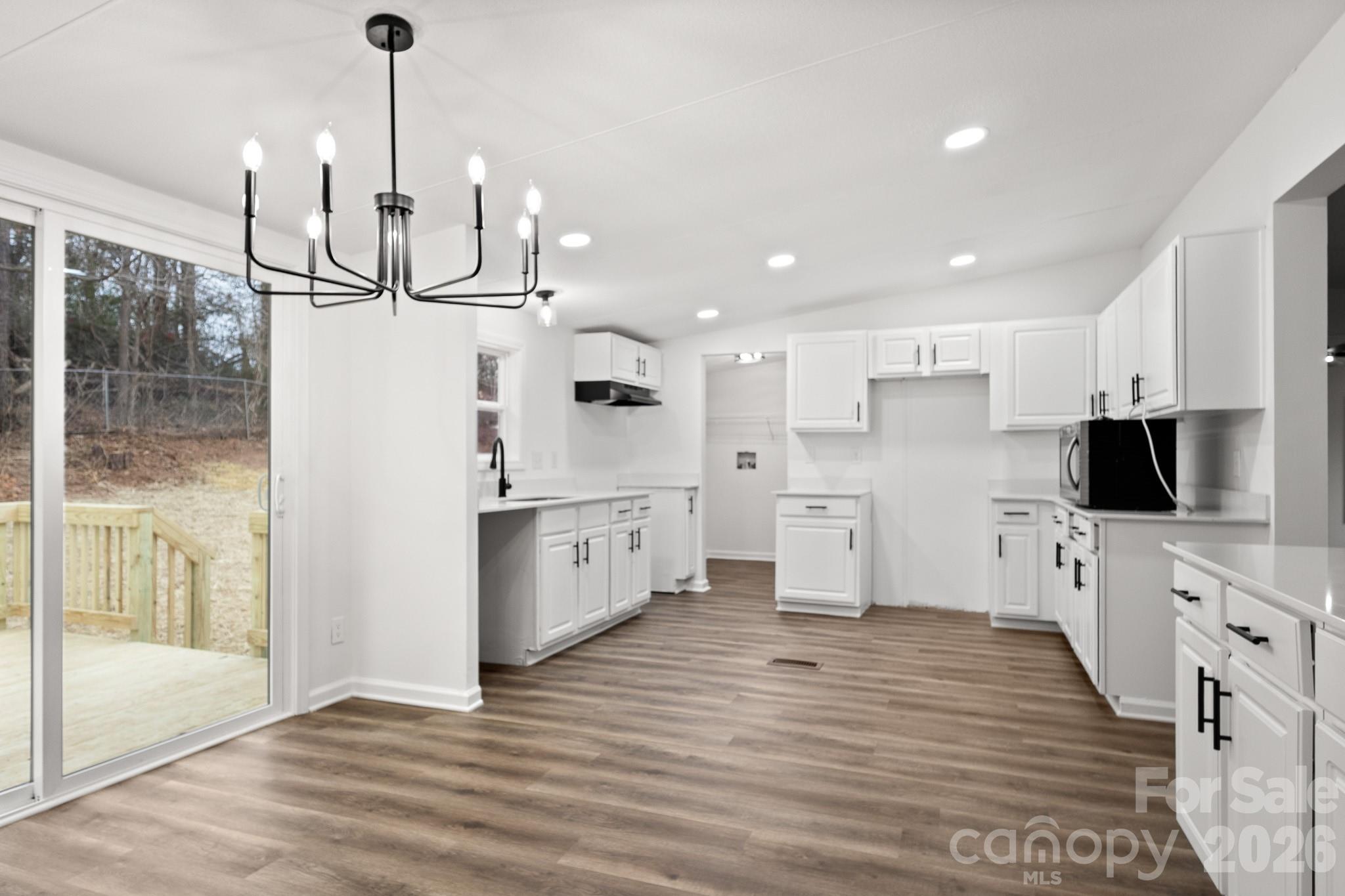 12332 Buxton Drive Property Photo 12