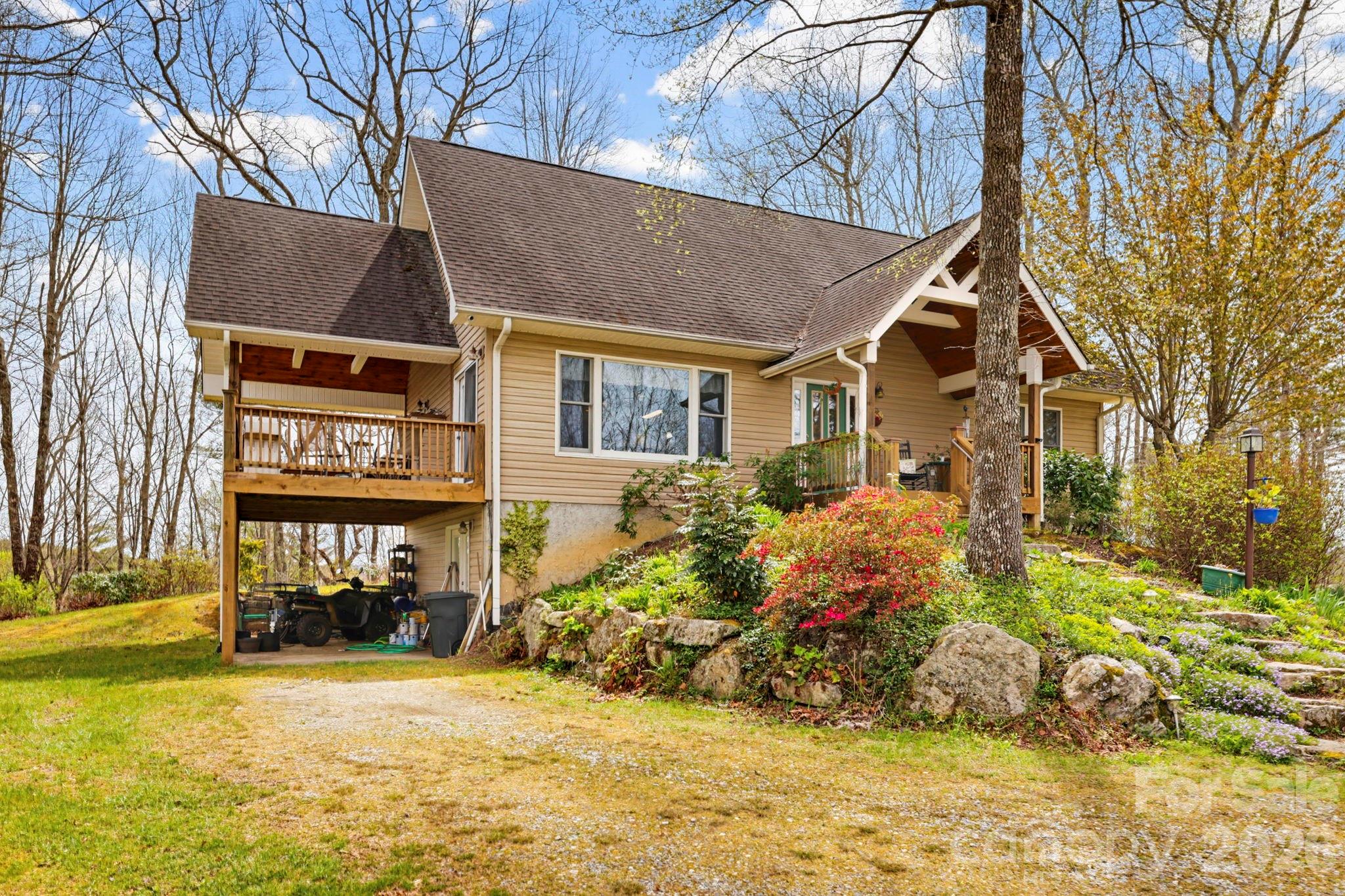 13705 Rosman Highway Property Photo 3