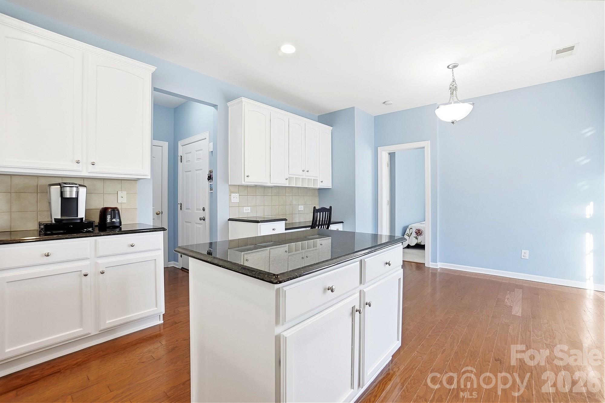 5008 Rosewater Lane Property Photo 8
