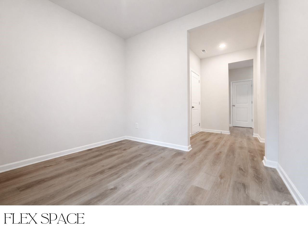 1343 Harvest Moon Way Property Photo 4