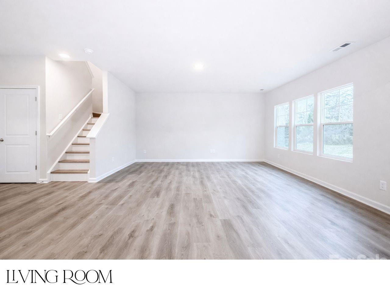 1343 Harvest Moon Way Property Photo 11