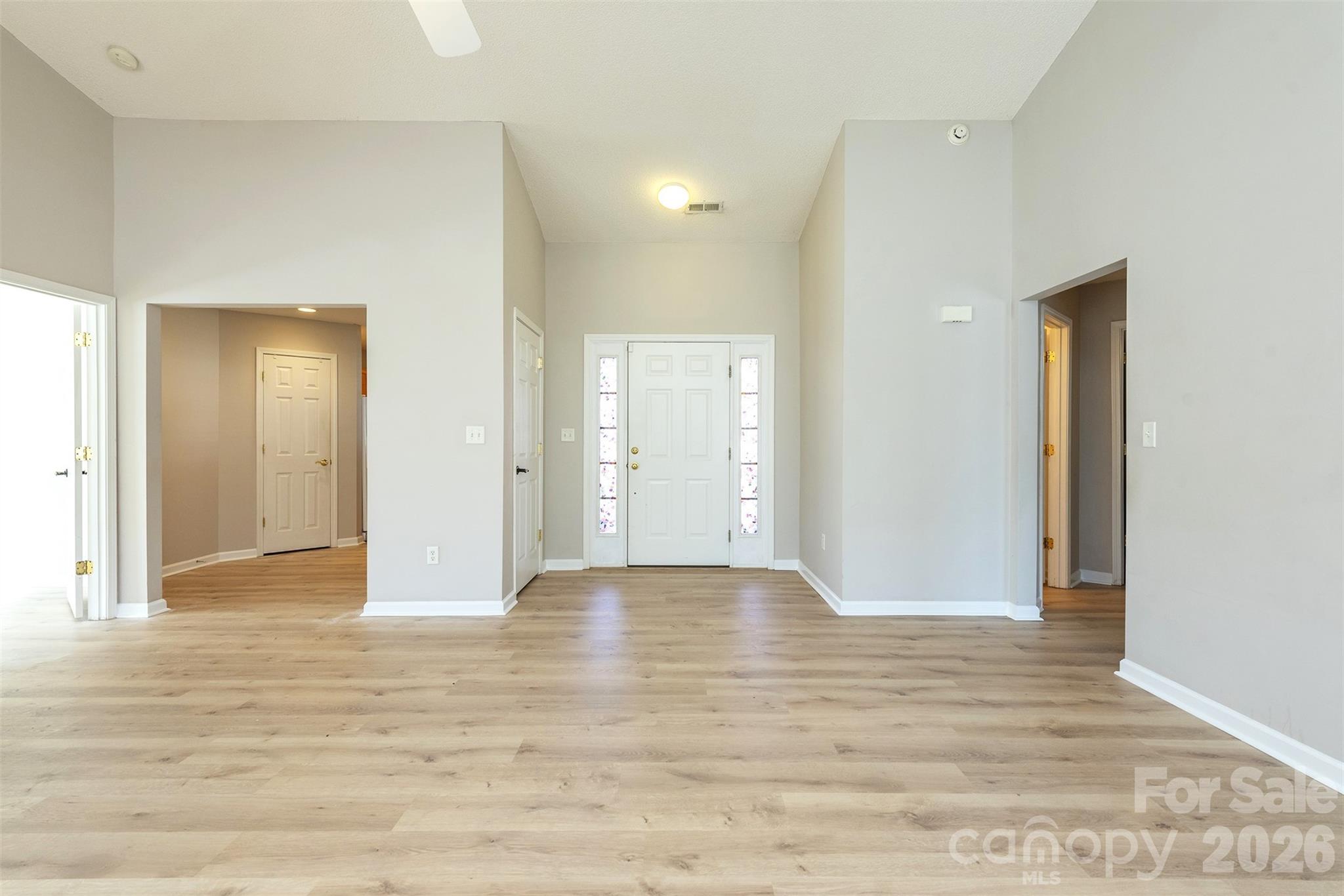 115 Creeks End Circle Property Photo 6