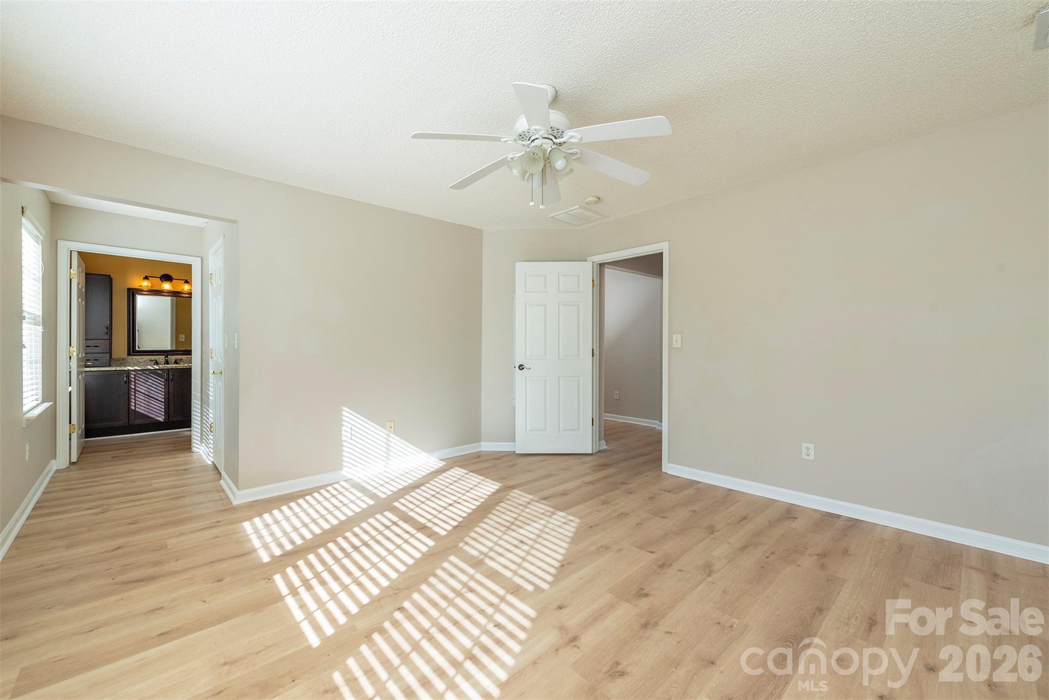 115 Creeks End Circle Property Photo 15