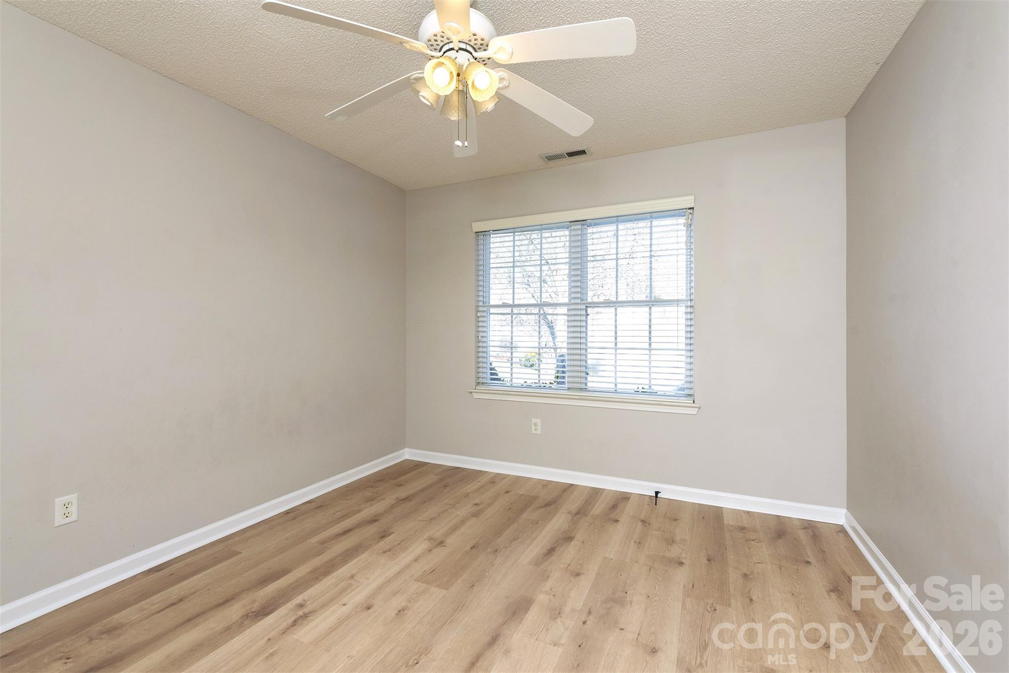 115 Creeks End Circle Property Photo 20