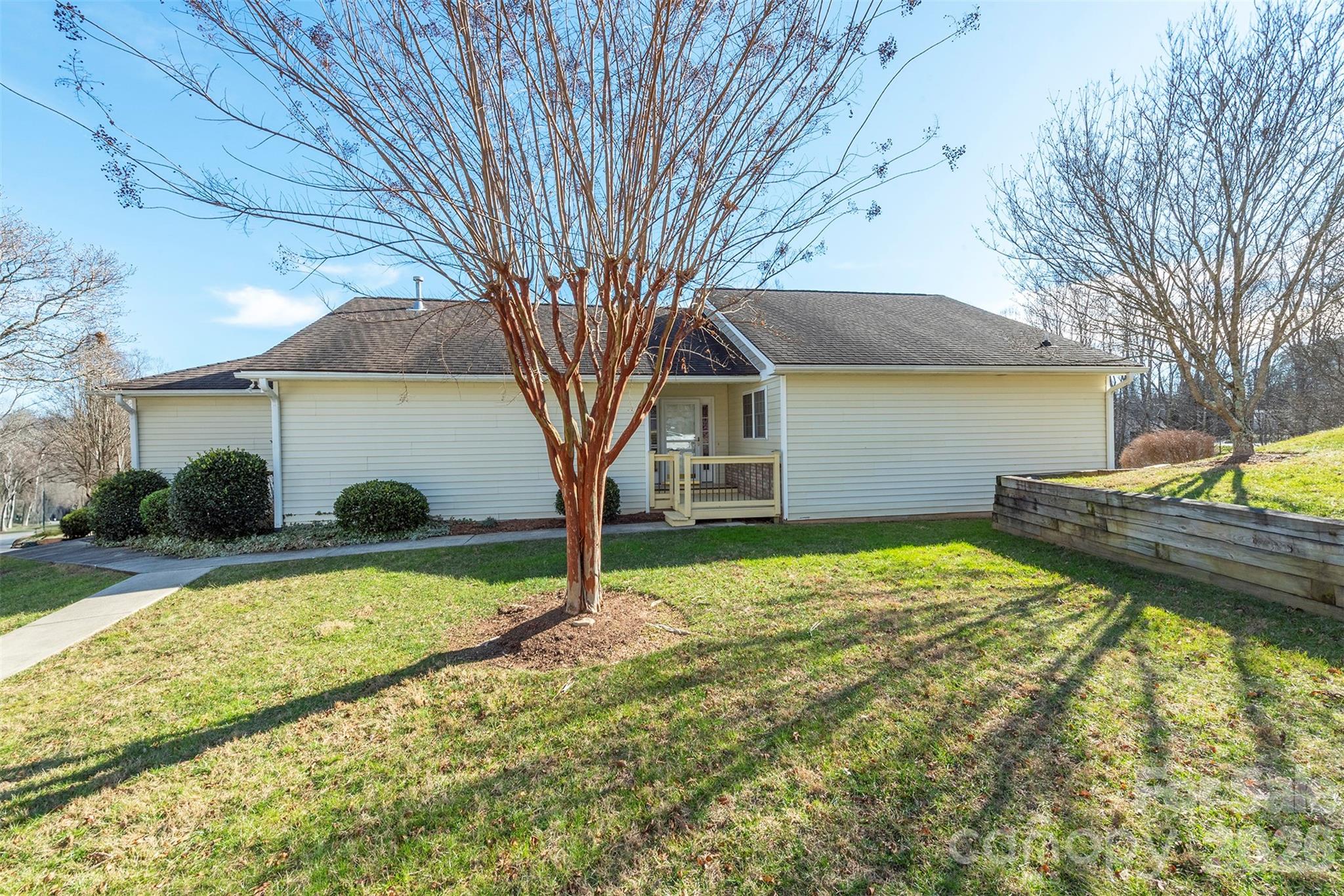115 Creeks End Circle Property Photo 34
