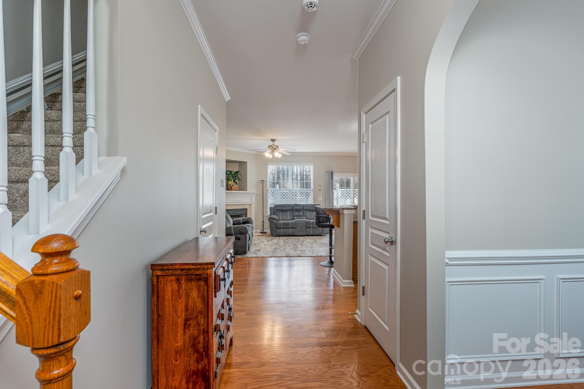 916 Coffee Tree Lane Property Photo 2
