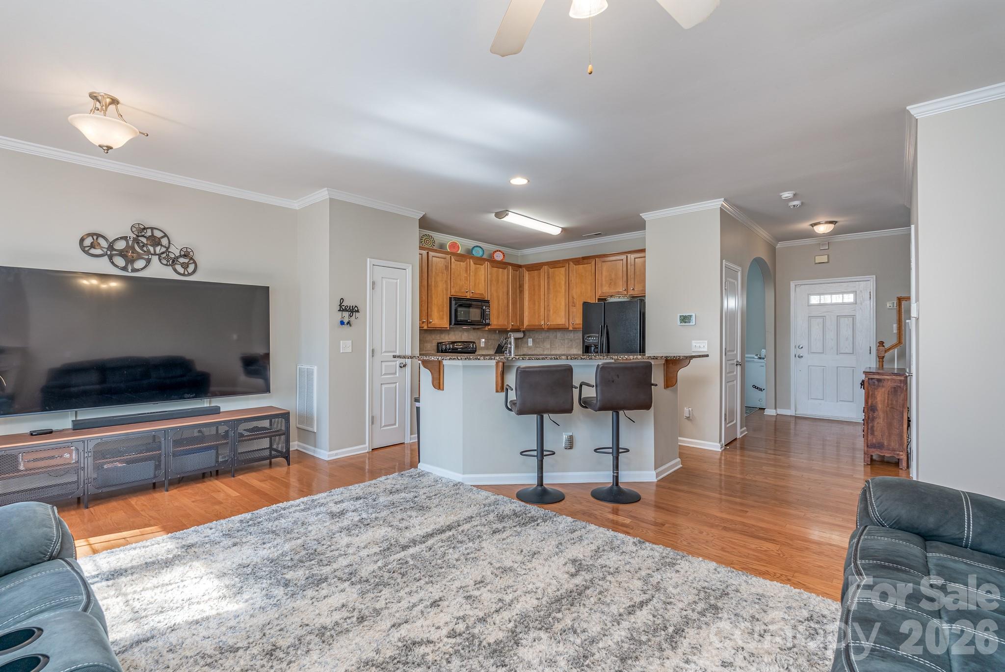 916 Coffee Tree Lane Property Photo 8