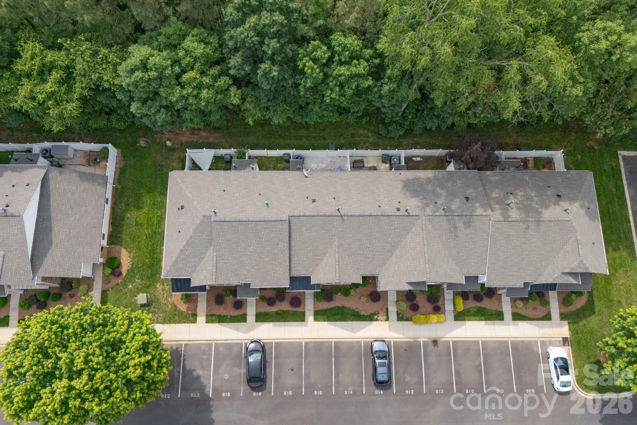 916 Coffee Tree Lane Property Photo 24