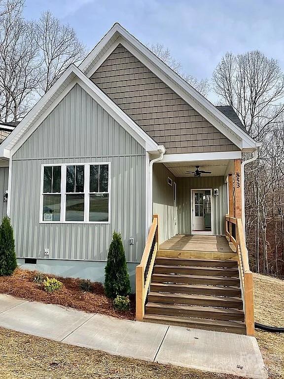 853 Spring Lake Drive Property Photo 2