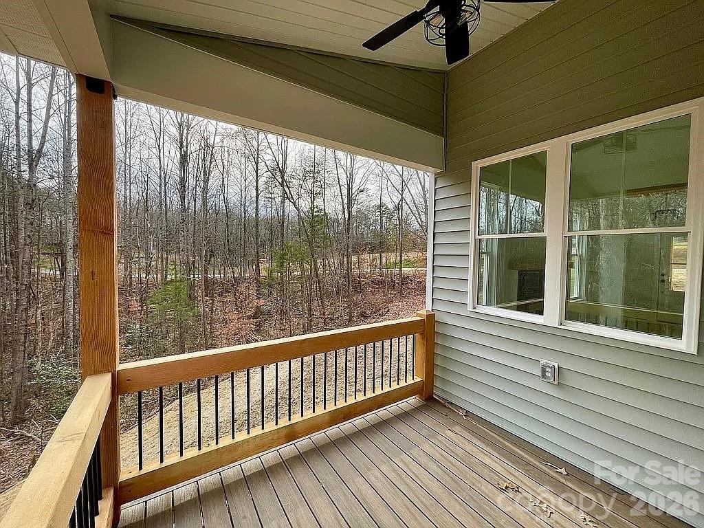 853 Spring Lake Drive Property Photo 13