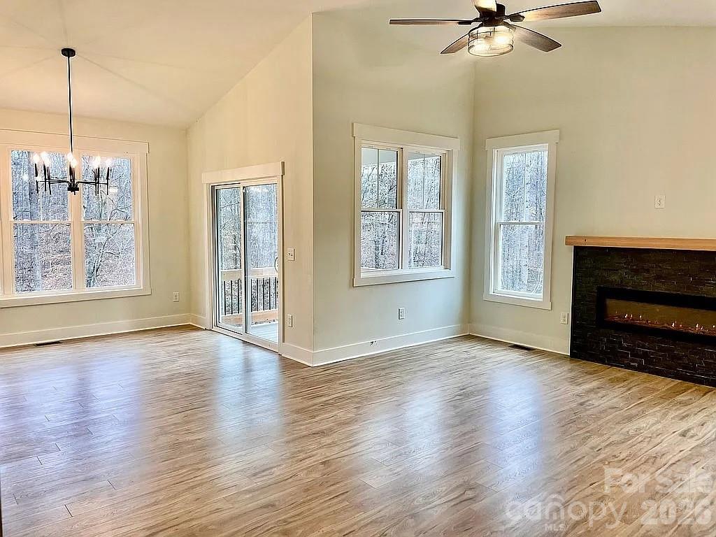 853 Spring Lake Drive Property Photo 18