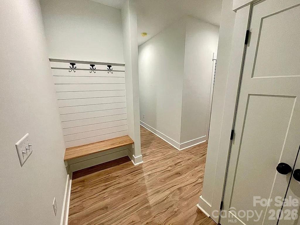 853 Spring Lake Drive Property Photo 27