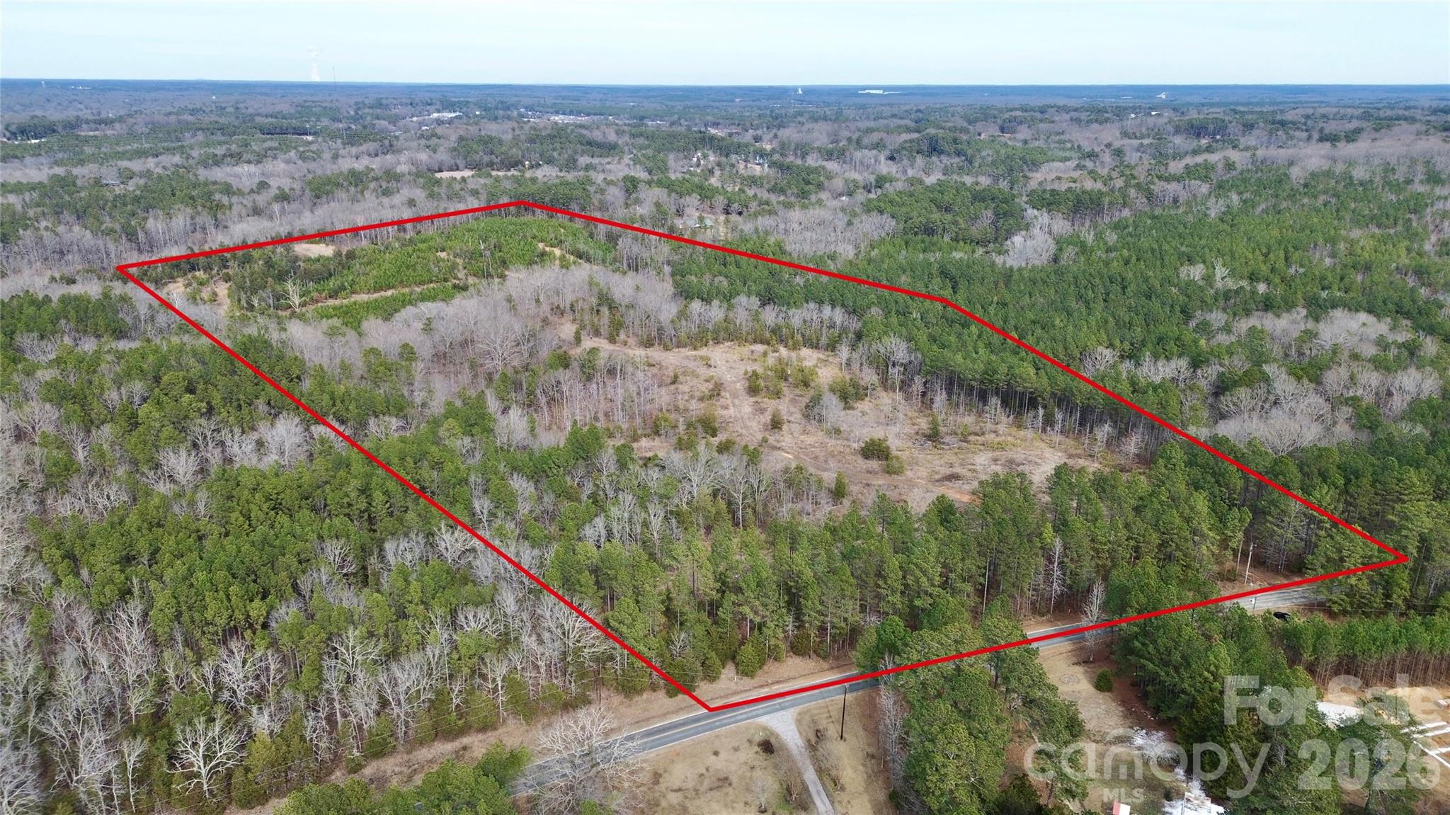 625 Skyline Drive Property Photo 3
