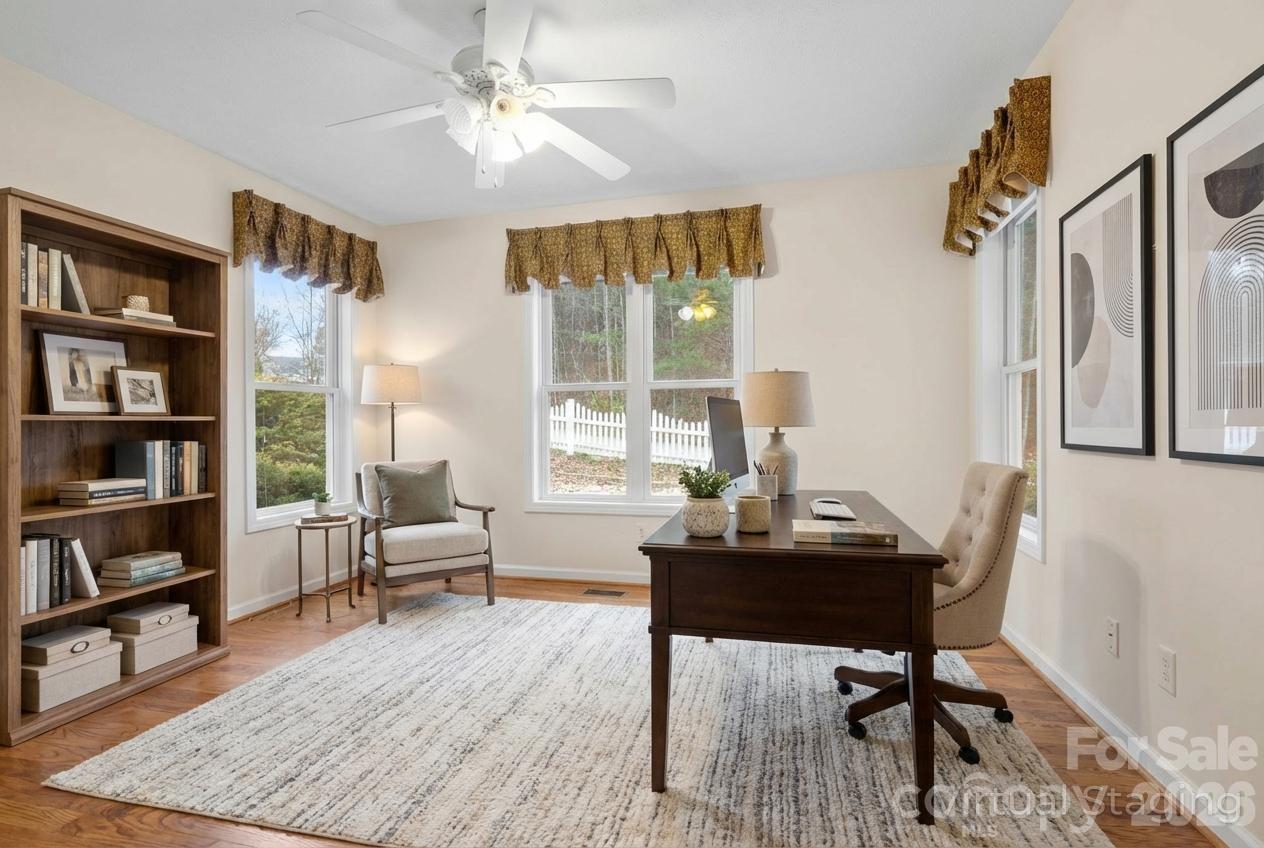242 Carriage Summitt Way Property Photo 10