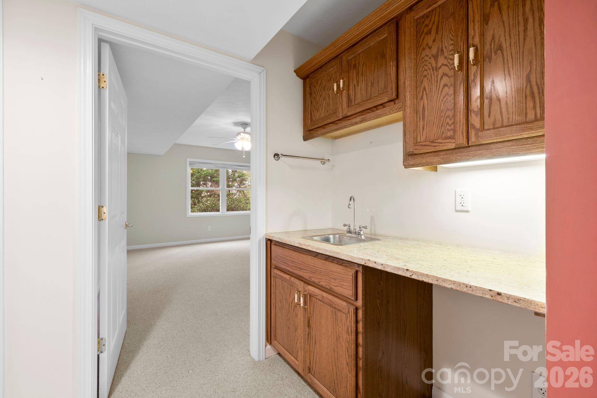 242 Carriage Summitt Way Property Photo 25