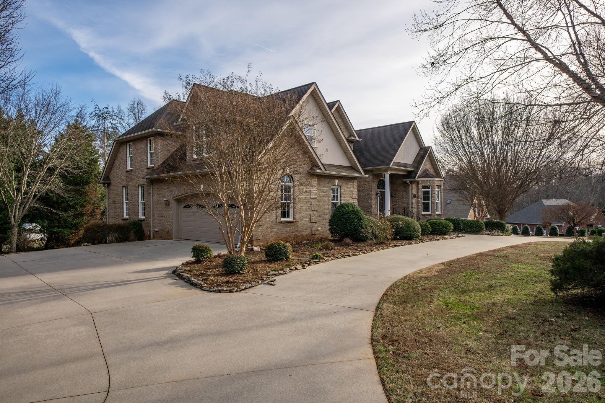 2301 Willow Creek Drive Property Photo 33
