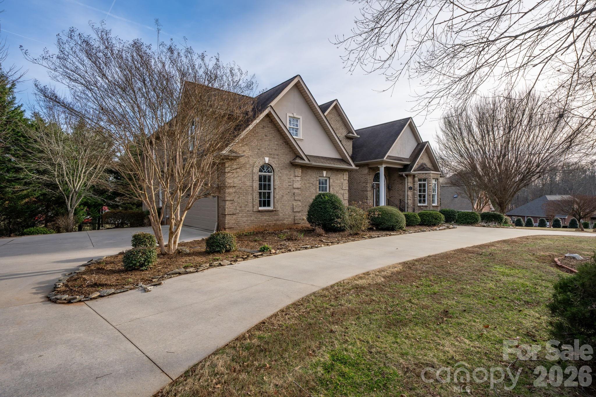 2301 Willow Creek Drive Property Photo 41