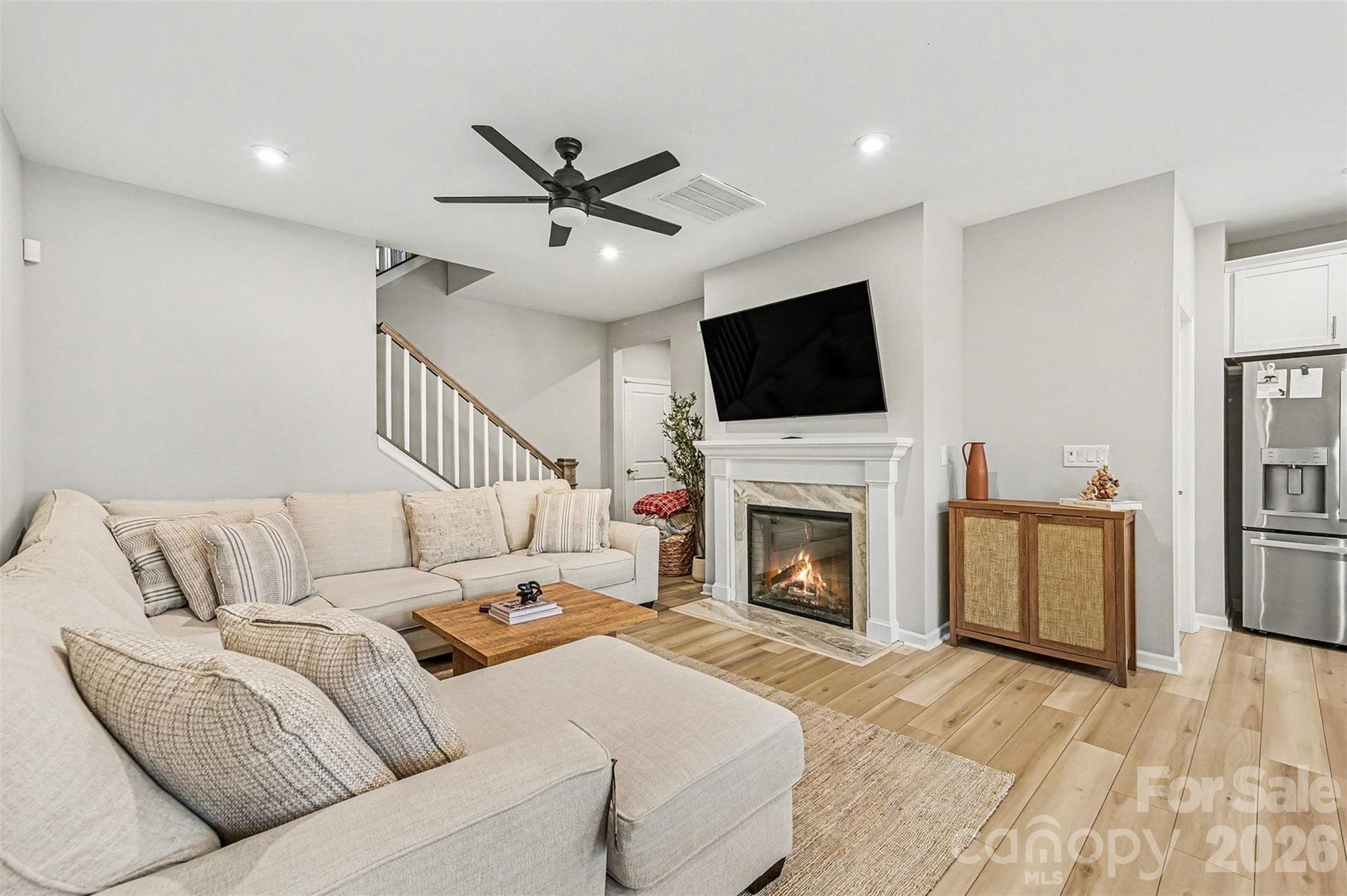 811 Redd Alley Property Photo 5