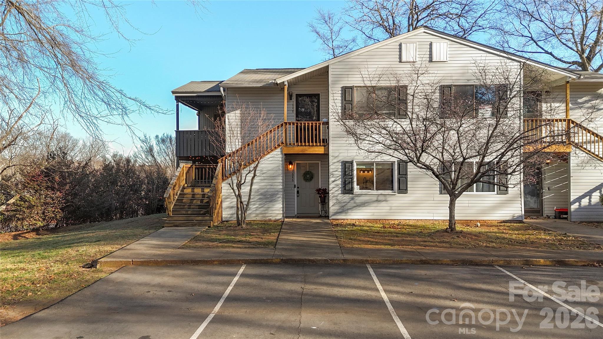 1646 Hunters Trail Property Photo 3