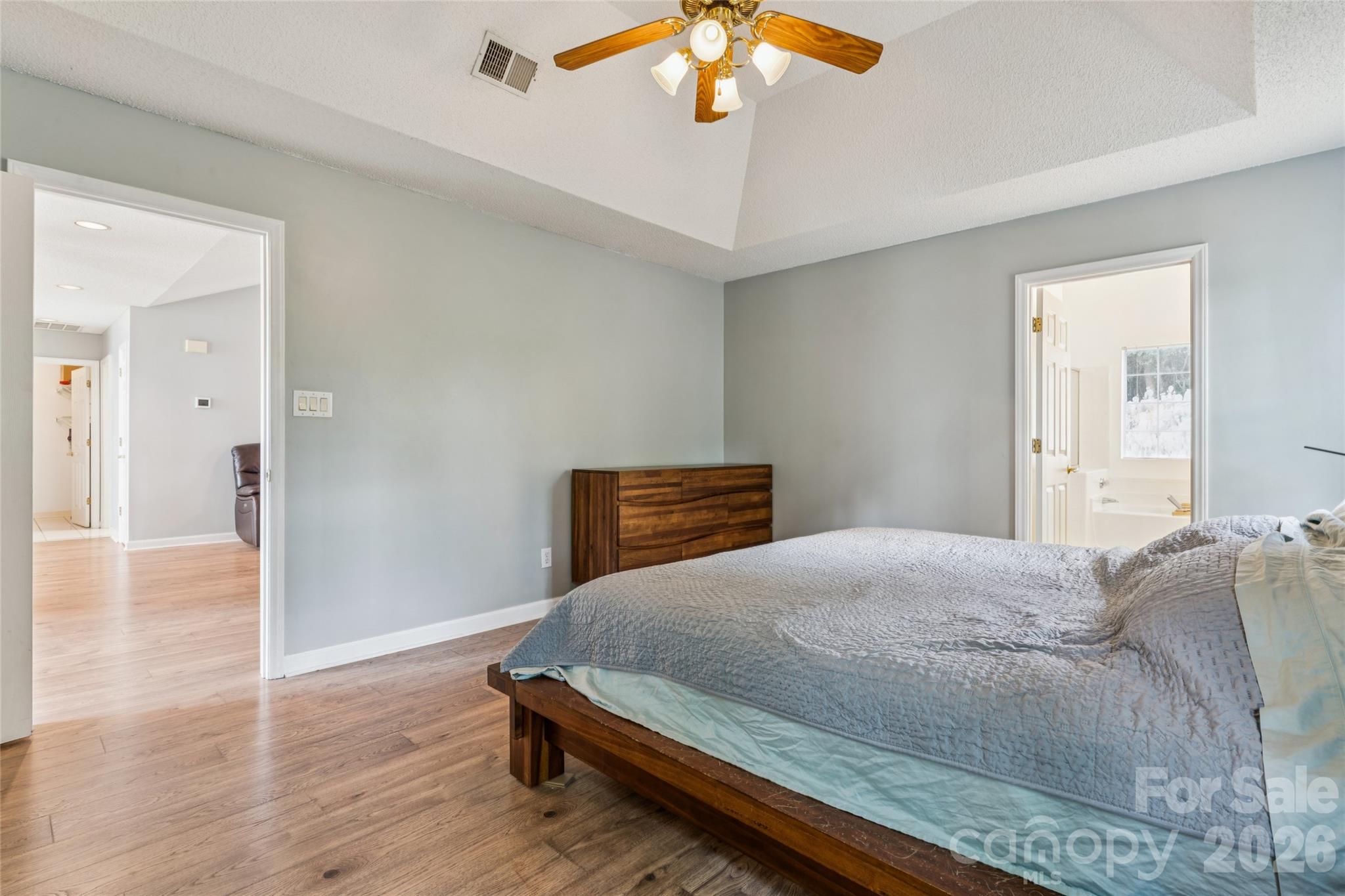 12408 Sandringham Place Property Photo 19