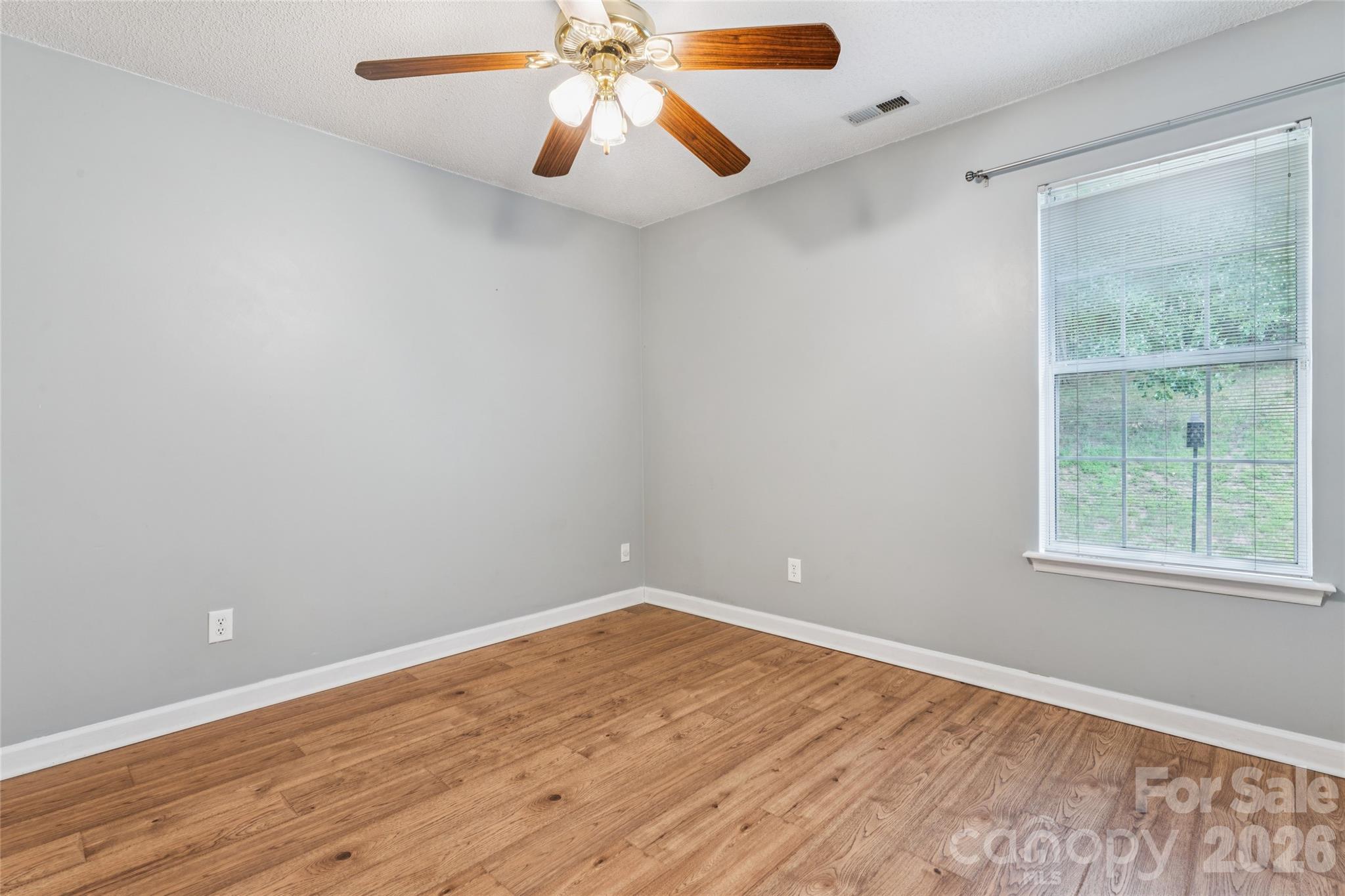 12408 Sandringham Place Property Photo 26