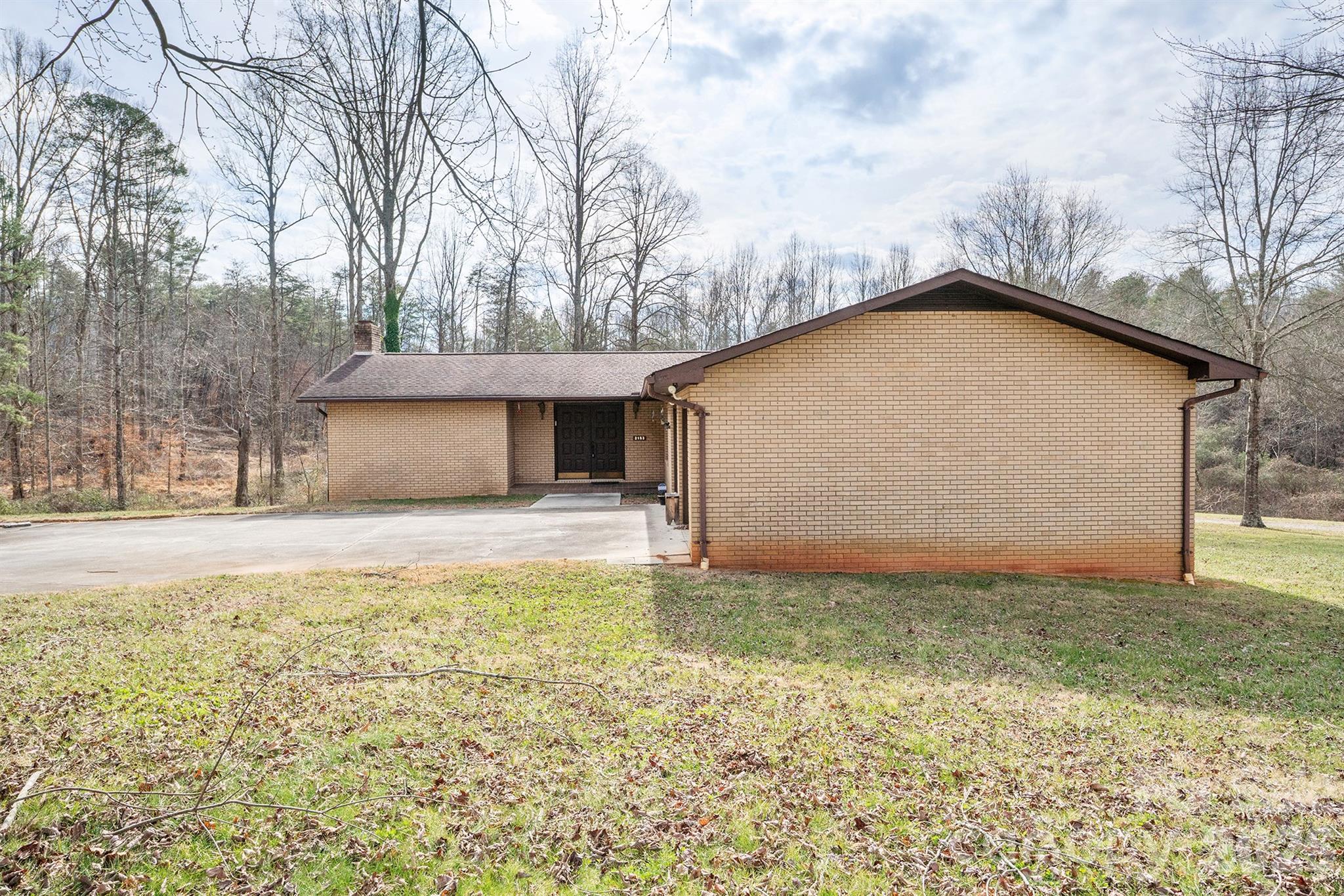 2153 S Fork Drive Property Photo 2