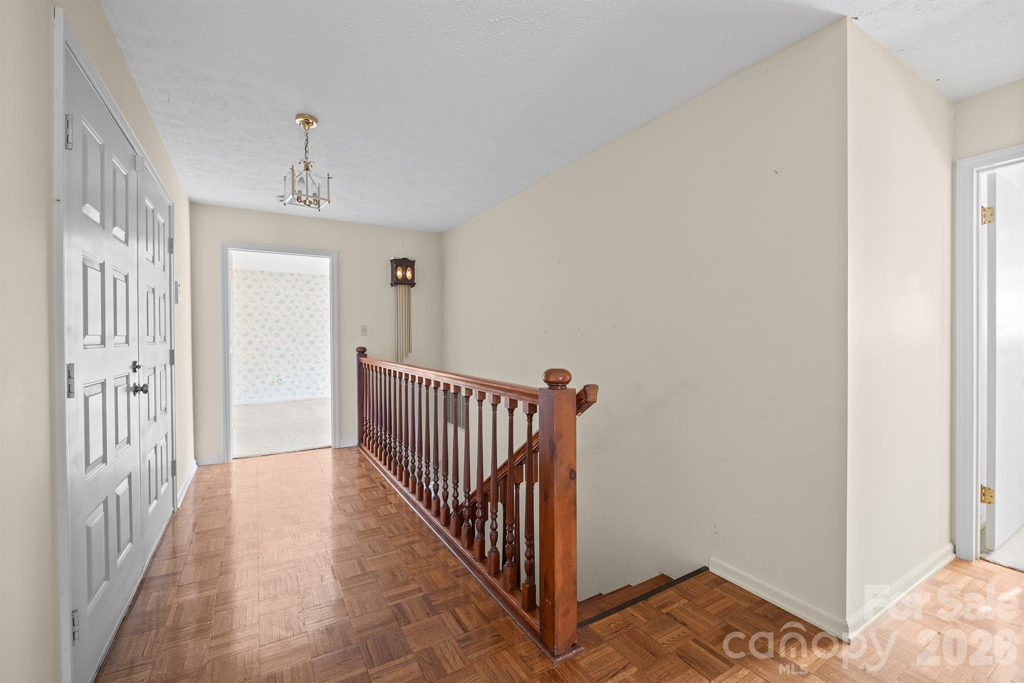 2153 S Fork Drive Property Photo 4