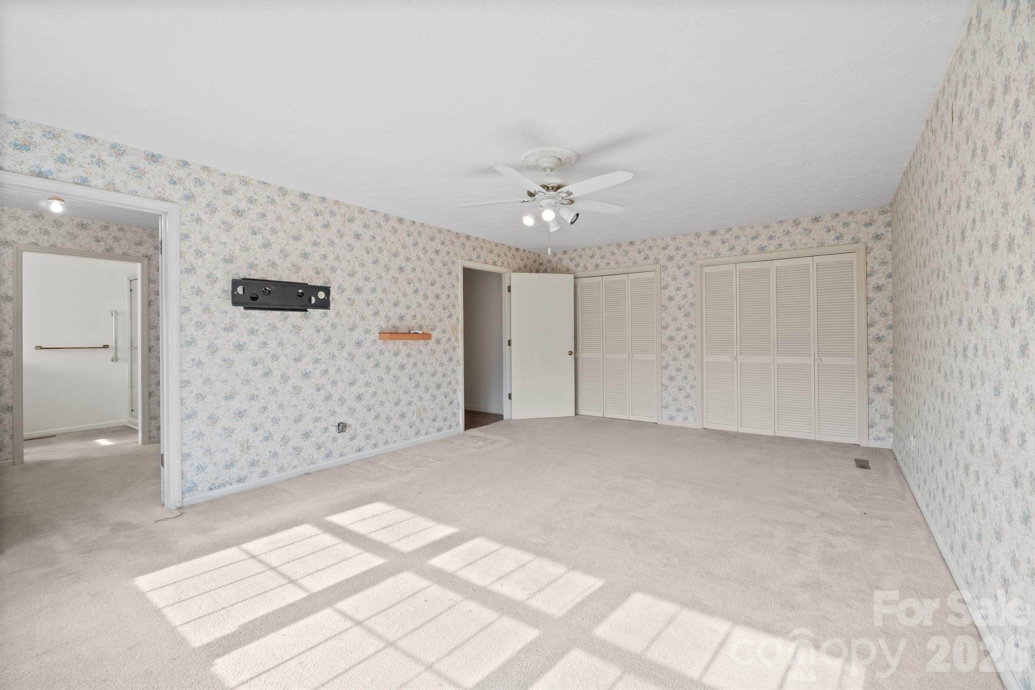 2153 S Fork Drive Property Photo 6