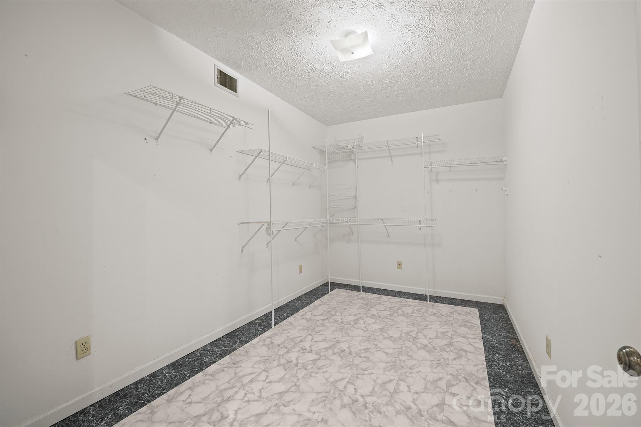 2153 S Fork Drive Property Photo 31