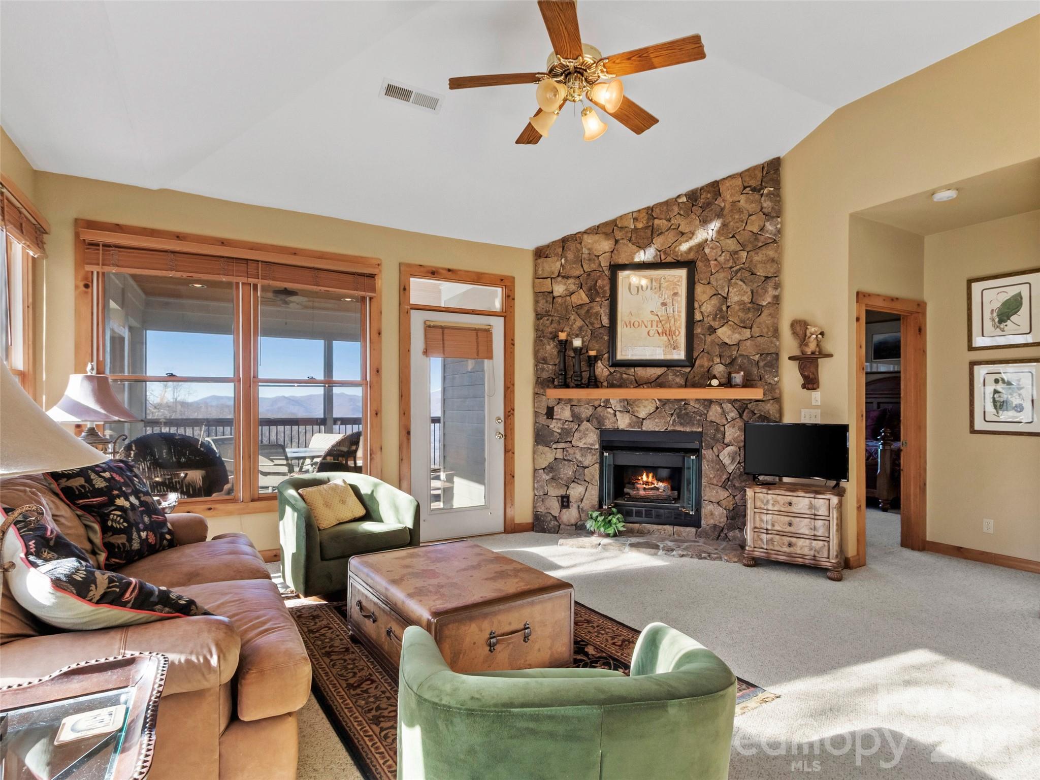 80 Stoney Falls Loop 3/201 Property Photo 2