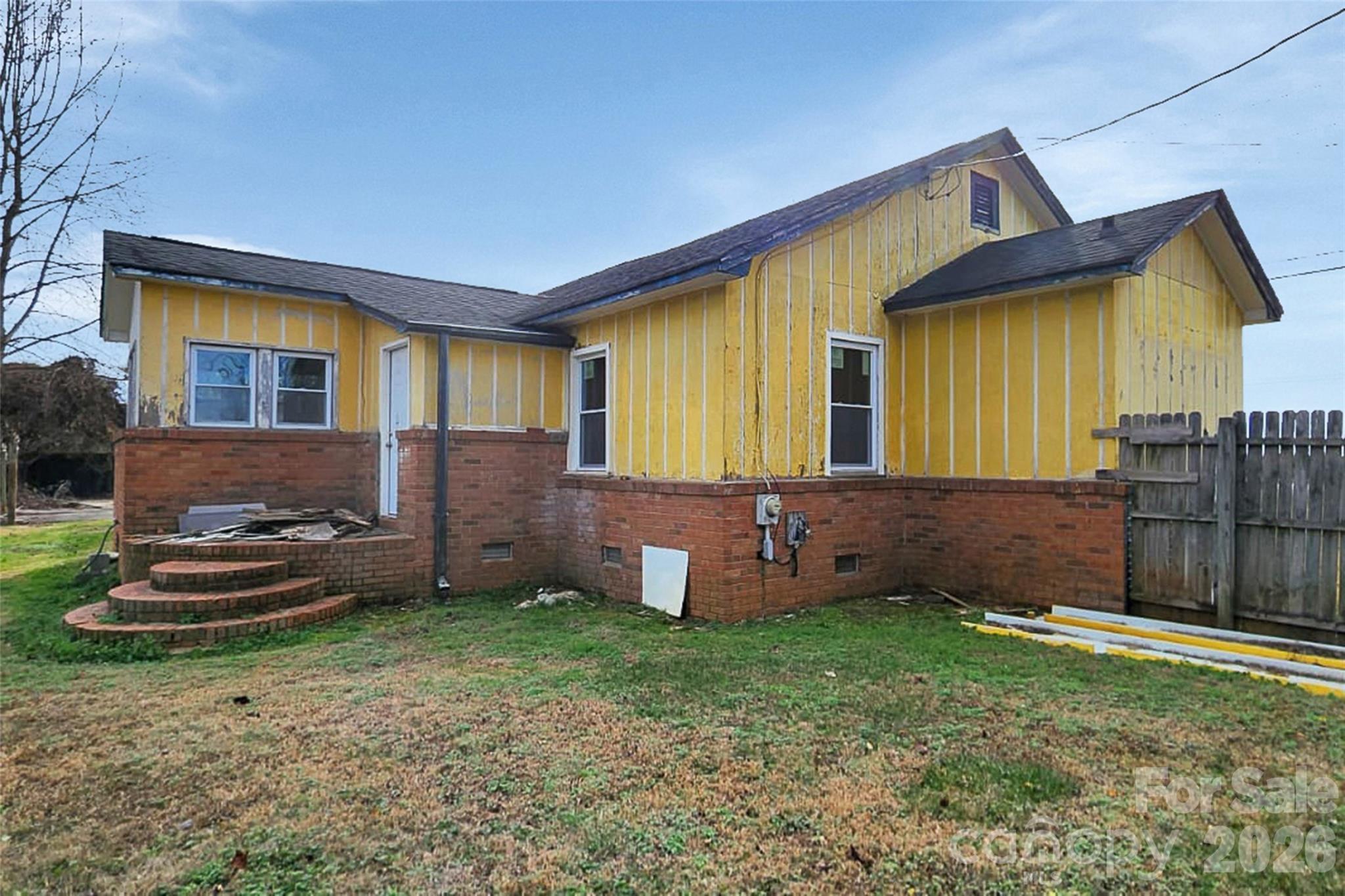 2818 & 2828 S New Hope Road Property Photo 5