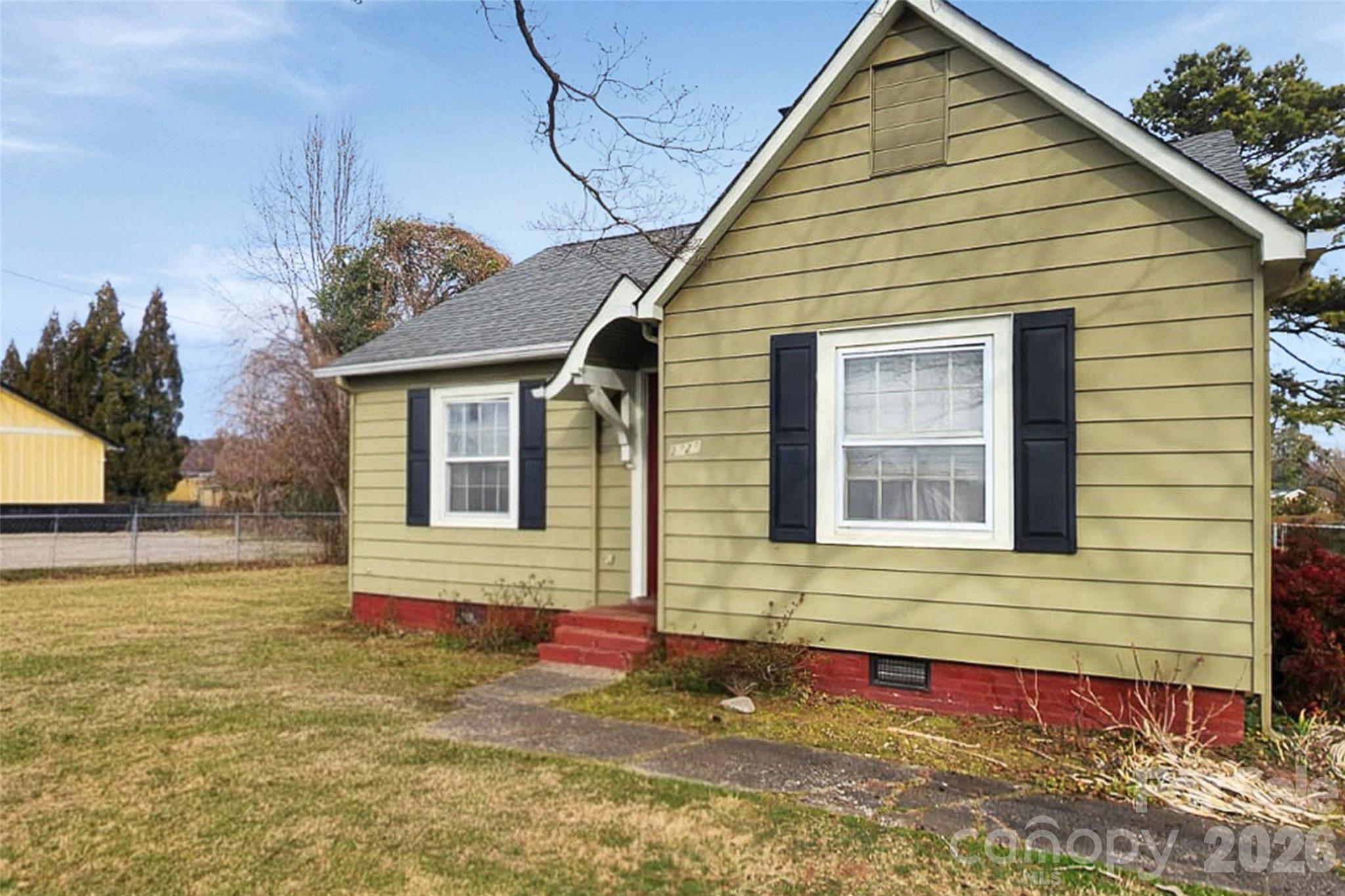 2818 & 2828 S New Hope Road Property Photo 14