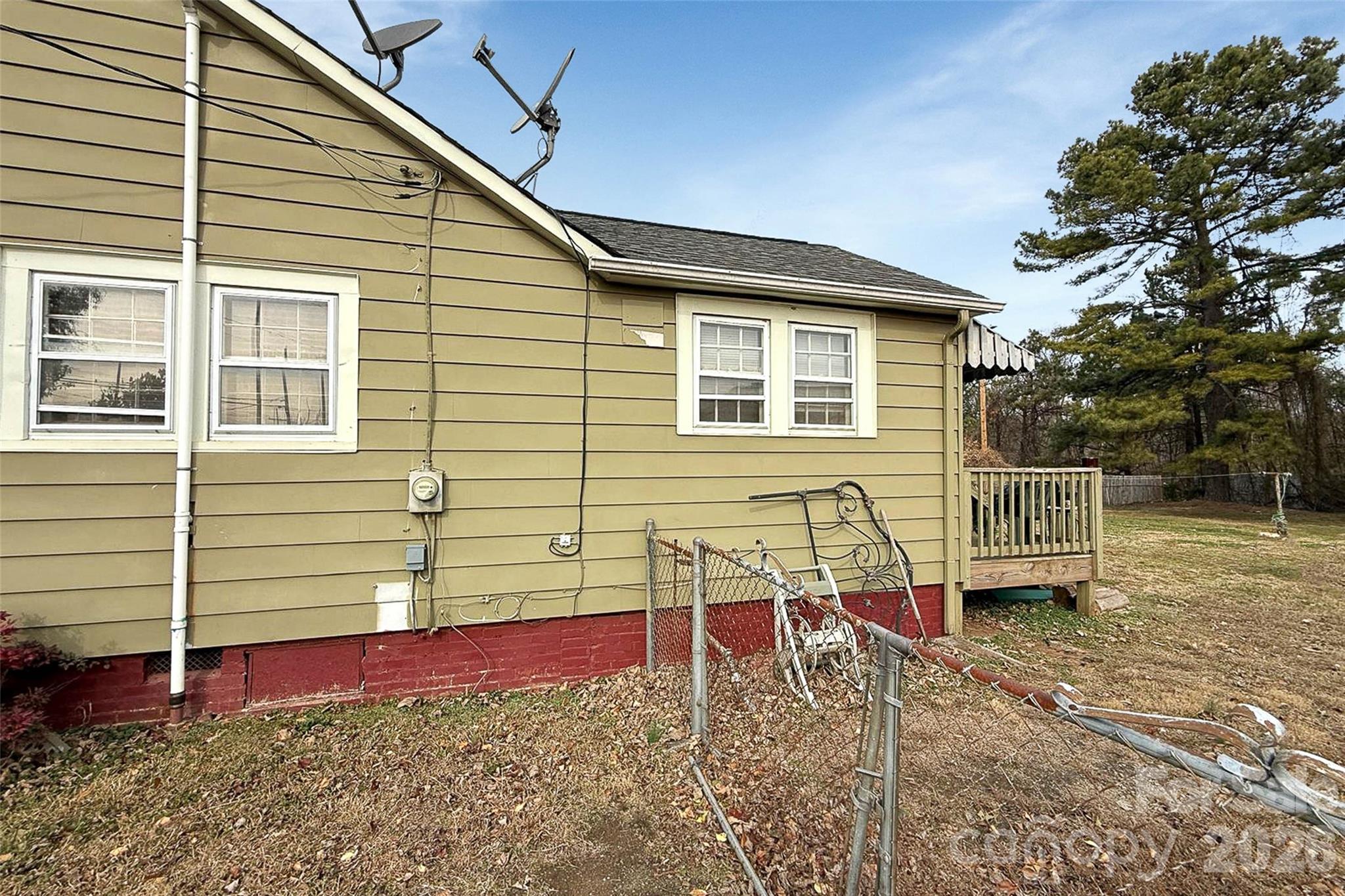 2818 & 2828 S New Hope Road Property Photo 15