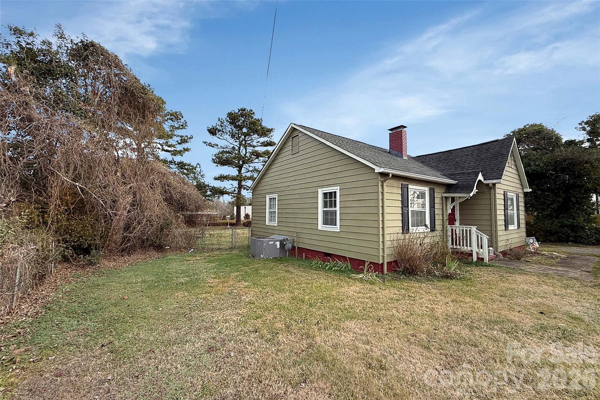 2818 & 2828 S New Hope Road Property Photo 16