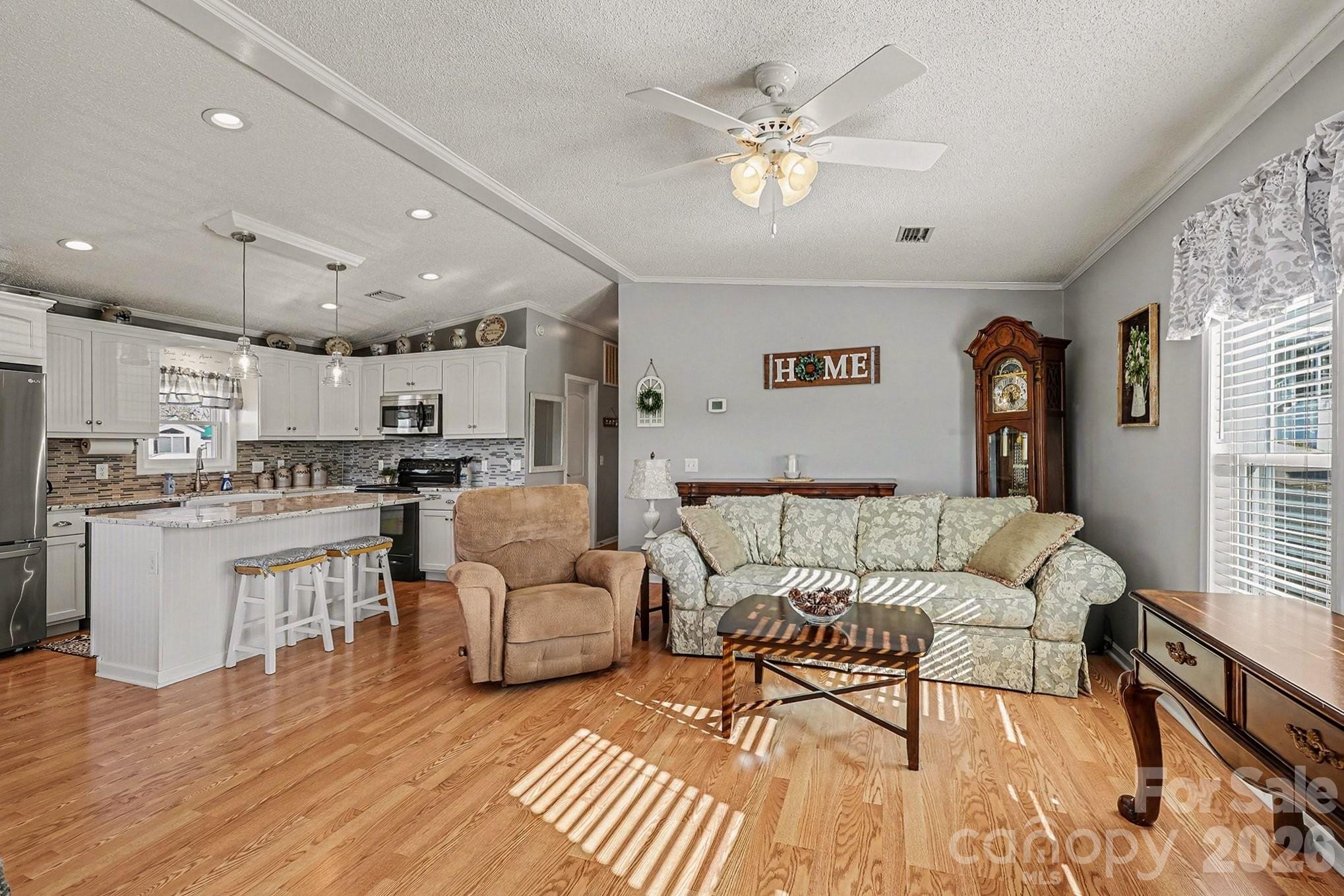 103 Oriole Road Property Photo 4